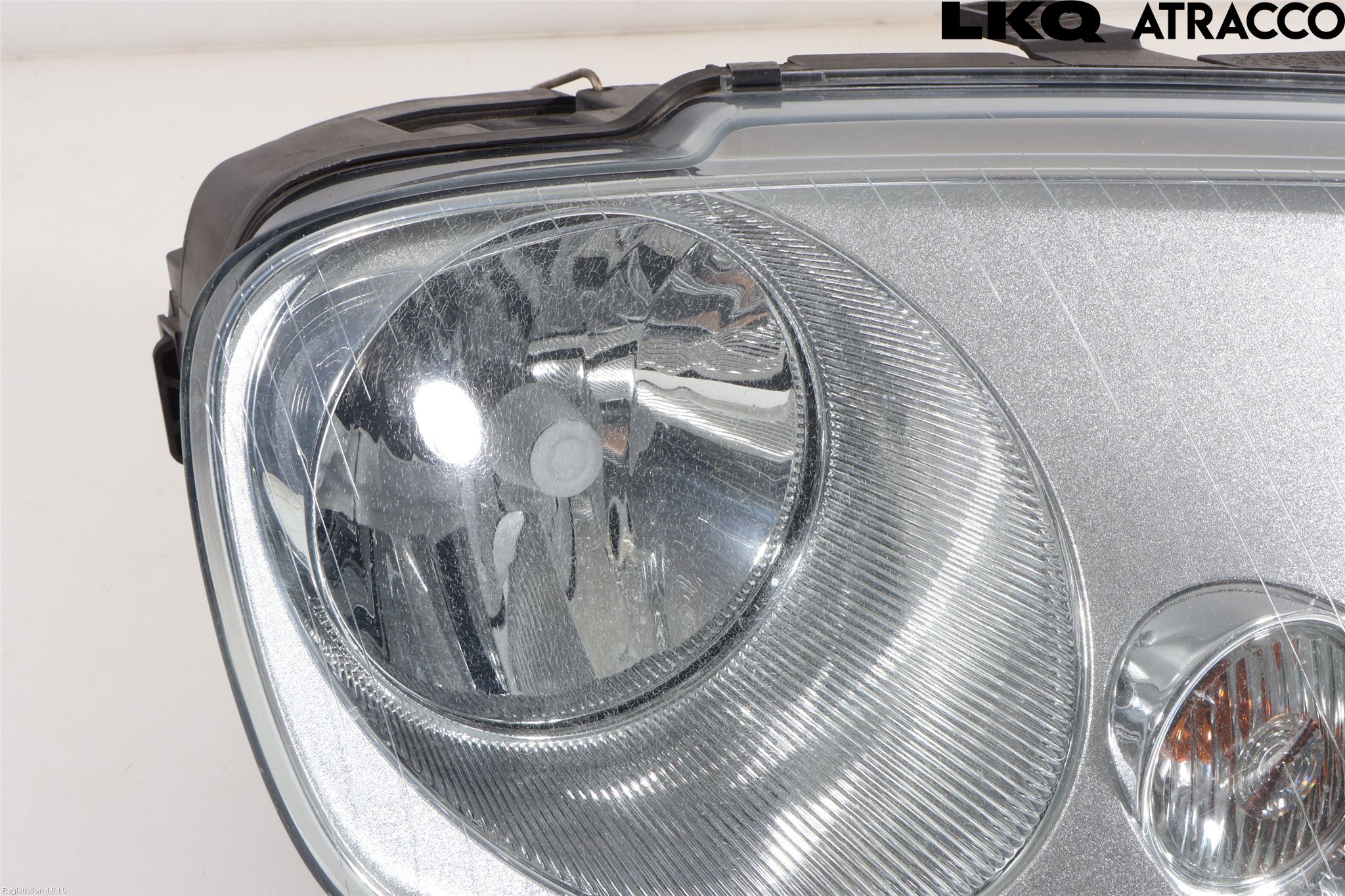 Volkswagen VW CADDY      04-10 Frontlykt Høyre