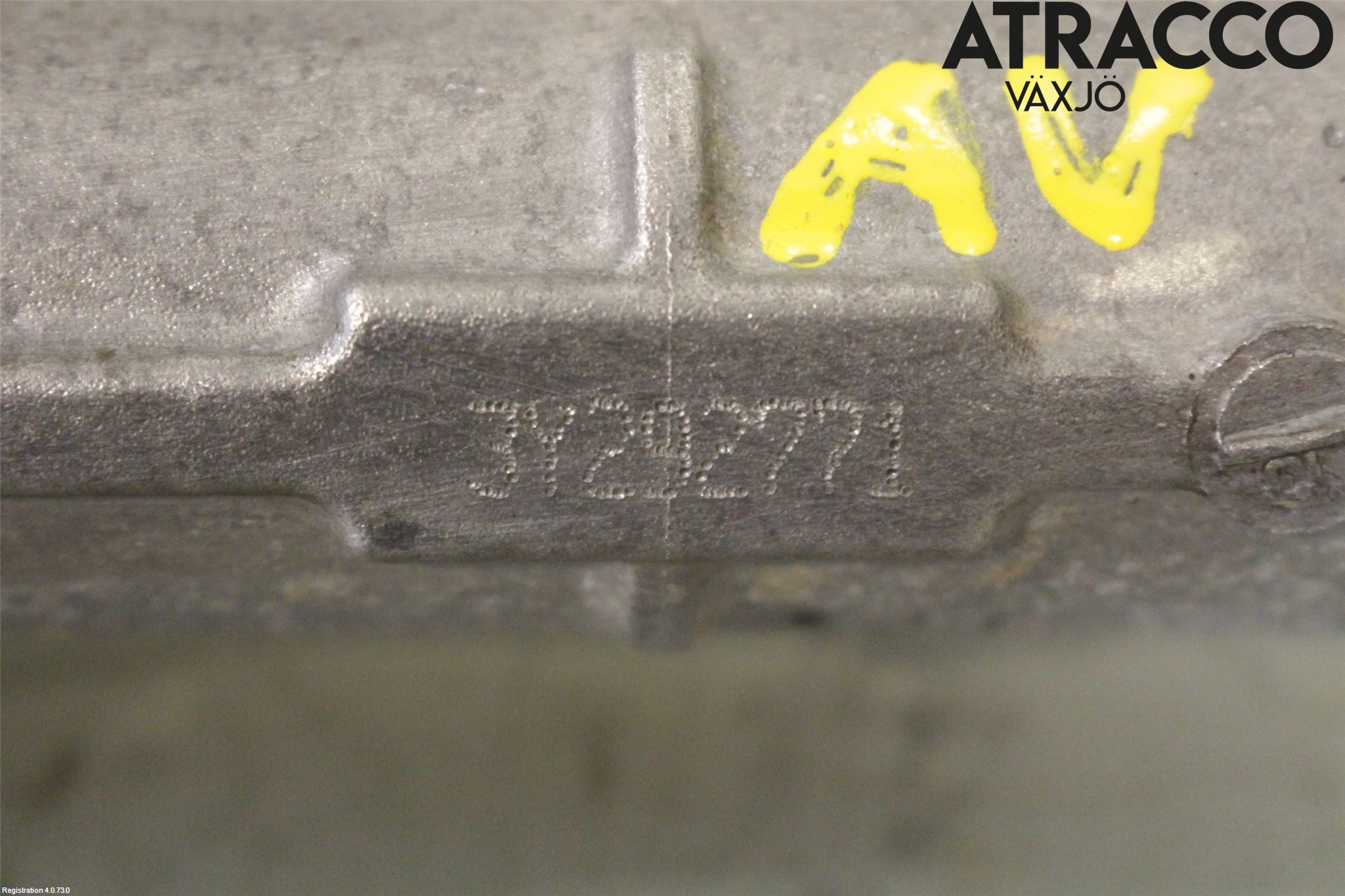 Mitsubishi OUTLANDER 13-21 Servo Snekke - Tannstang