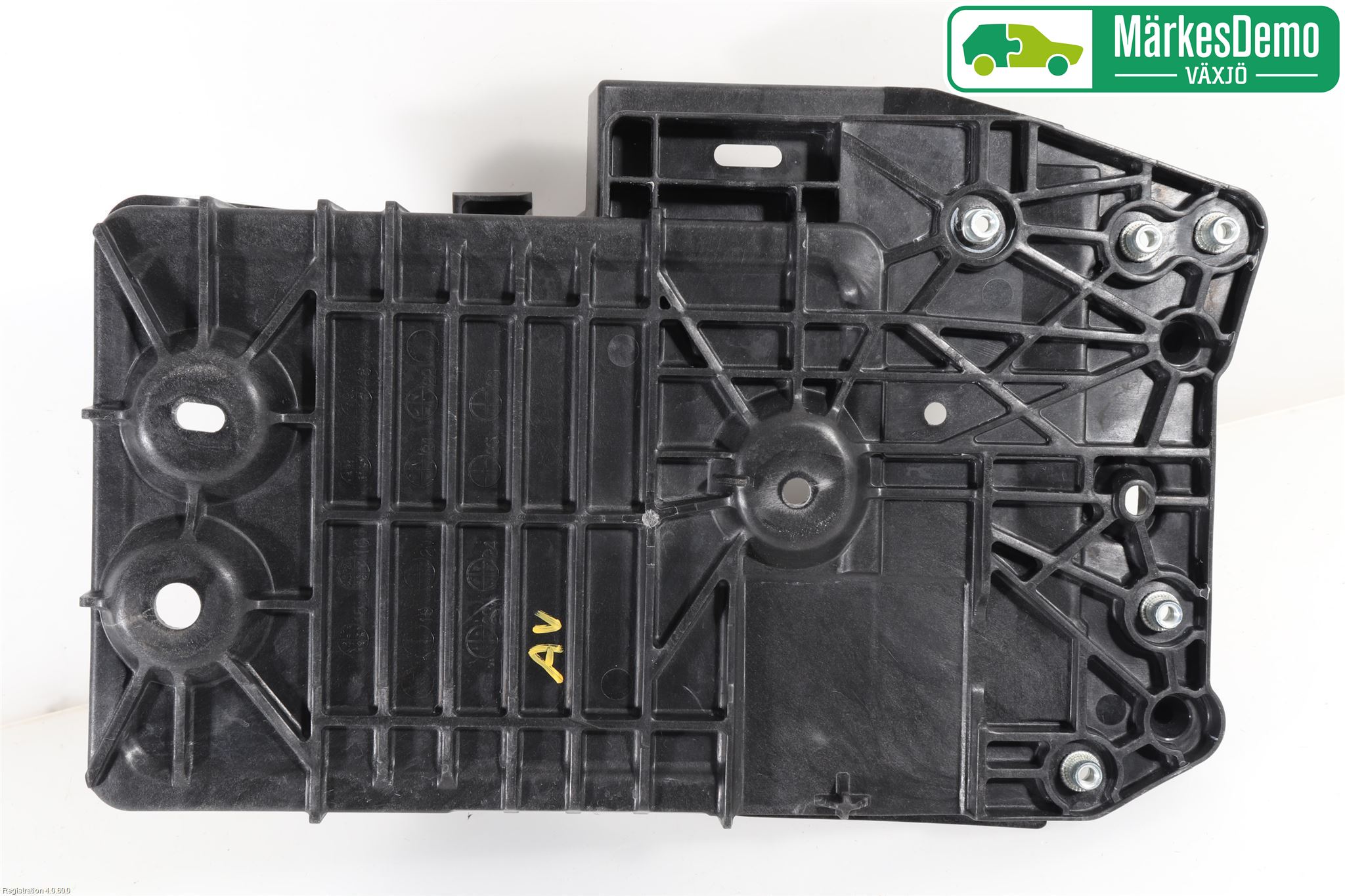 Mazda CX-5 17- Batterikasse - Feste - Holder