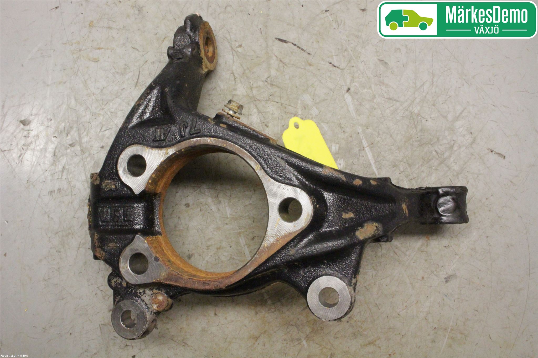 Toyota PRIUS (ZVW50) 16-21 Spindel Hf