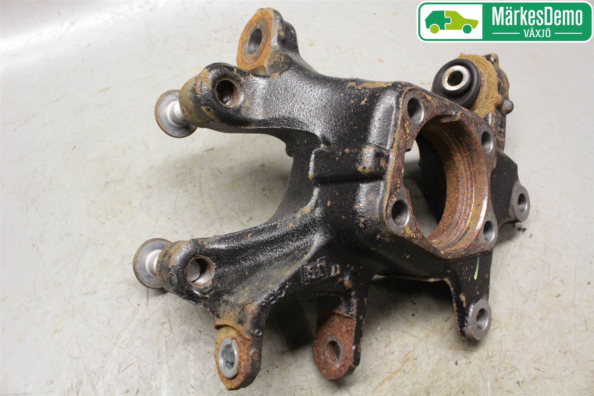 Toyota AVENSIS 16-18 Spindel Hb