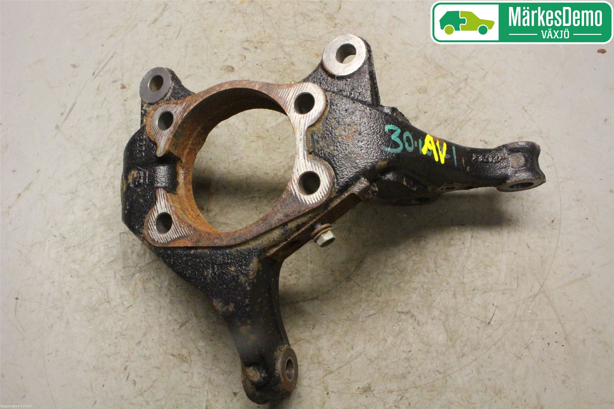 Toyota VERSO 09-18 Spindel Vf