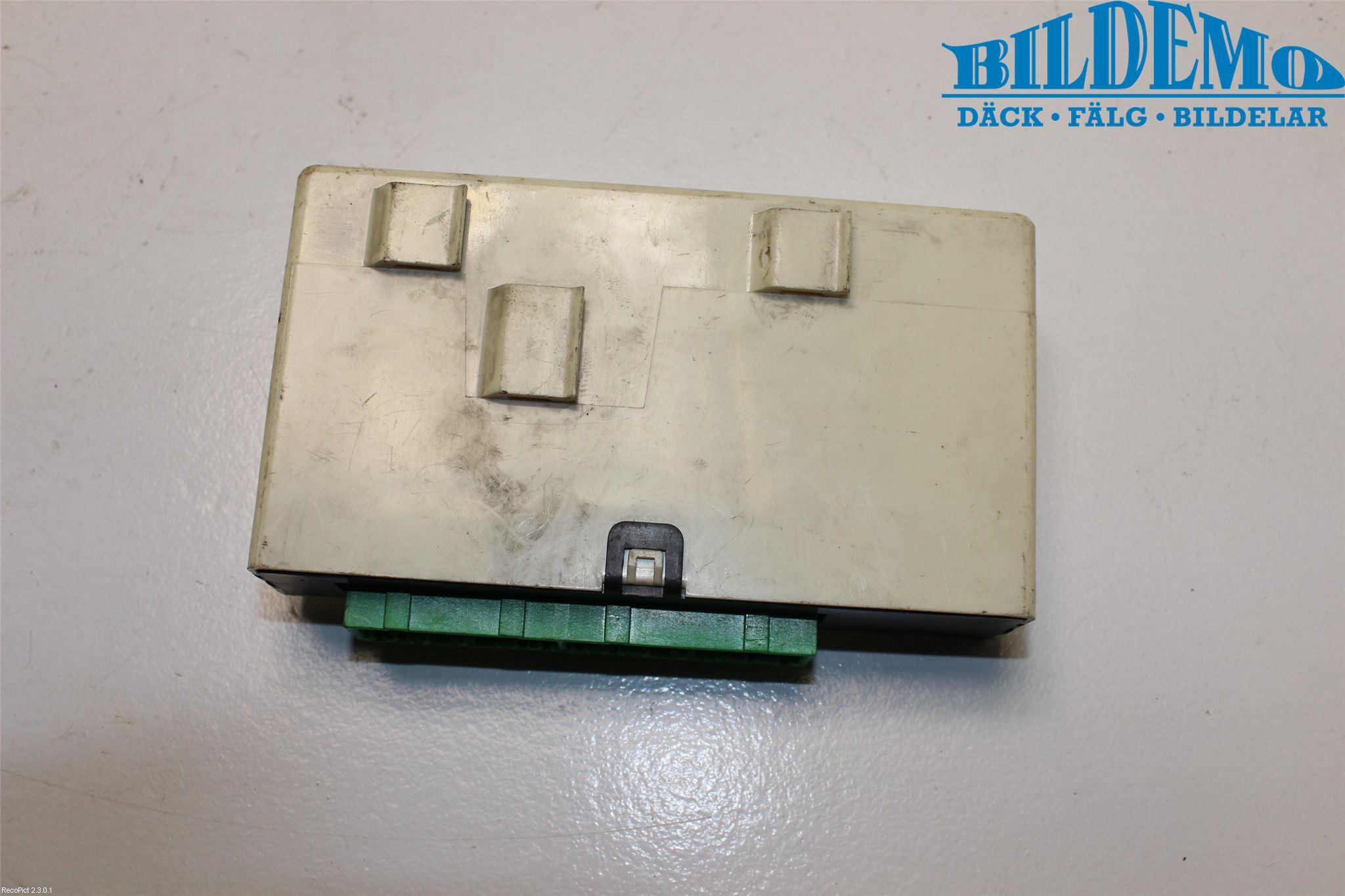 Volvo S70/V70/XC  97-00 Rele Alarm