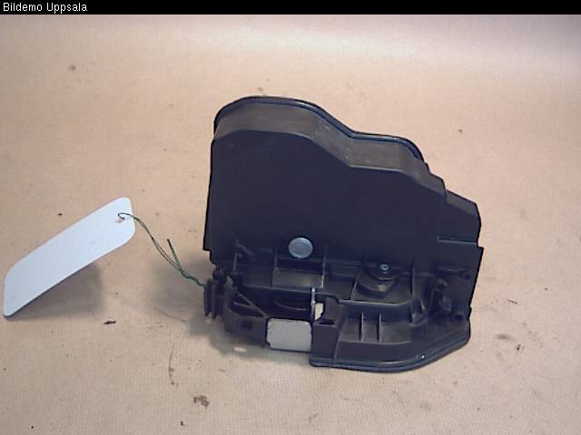 BMW 5 E60/61 Sed/Tou 02-10 Dørlås - Låsekasse