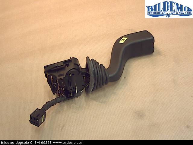 Opel OMEGA B 94-99 Bryter Ratt Visker - Spyler
