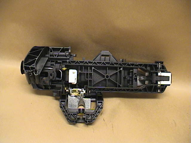 Mercedes-Benz MB C-KLASS (W204) 07-15 Dørhandtak Ytre Venstre