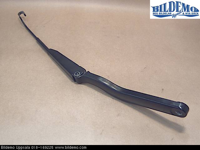 Saab 9-5     06-10 Viskerarm-Armer Frontrute