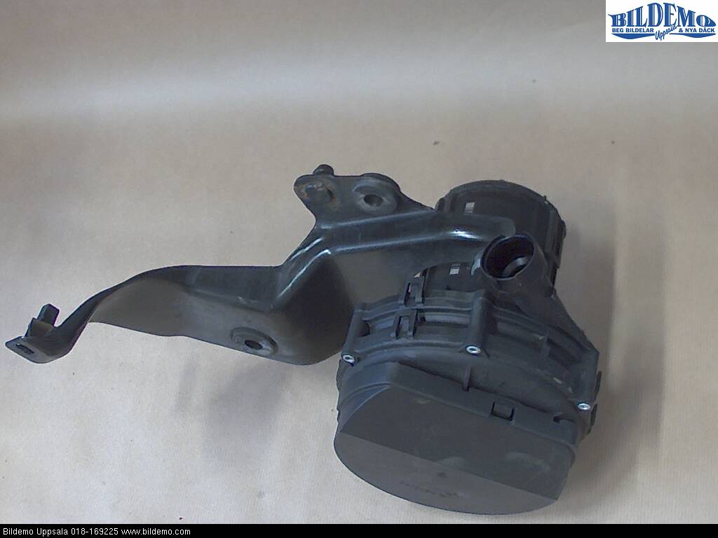 BMW 3 E46      98-05 Luftpumpe - Eksosrensing