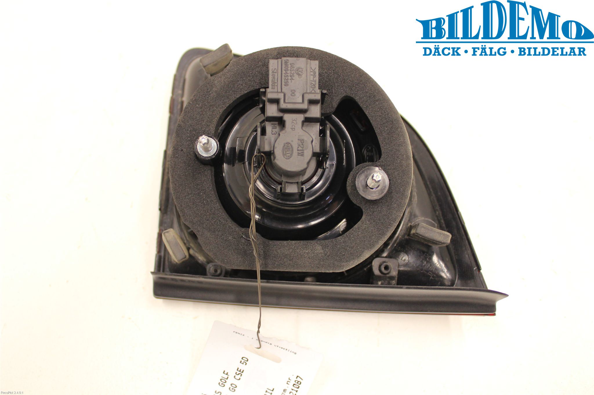Volkswagen VW GOLF PLUS/CROSS GOLF 04-14 Baklykt Venstre  På Luke(Indre