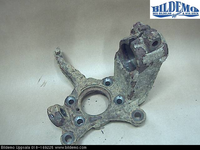 Volkswagen VW CADDY      04-10 Spindel Vf