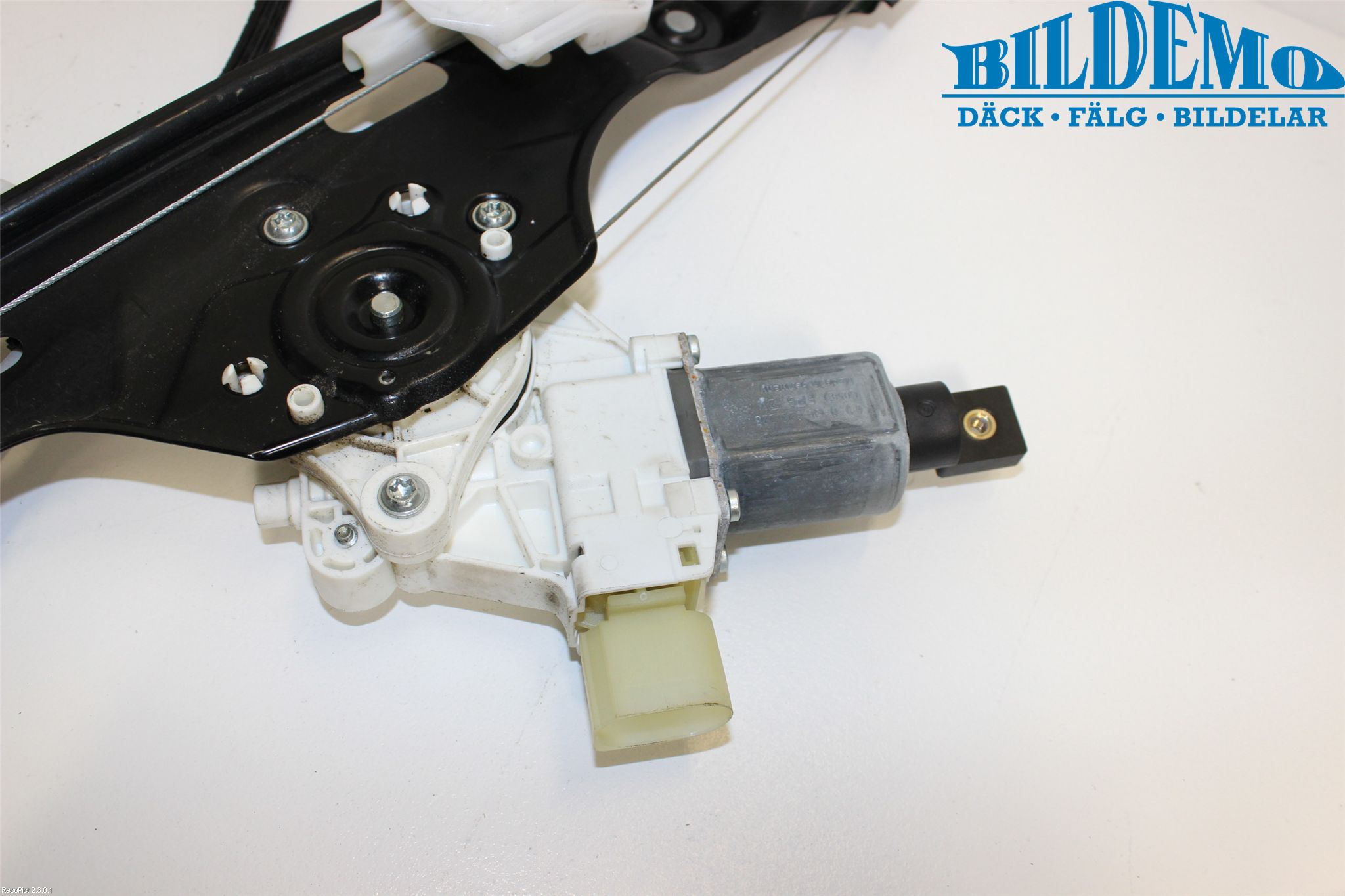 BMW X1 E84 10-15 Vindusheis El Komp