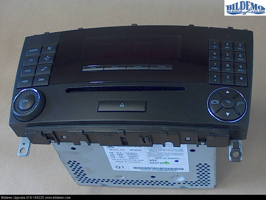 Mercedes-Benz MB C (203) 00-07 Stereo Radio Med Cd