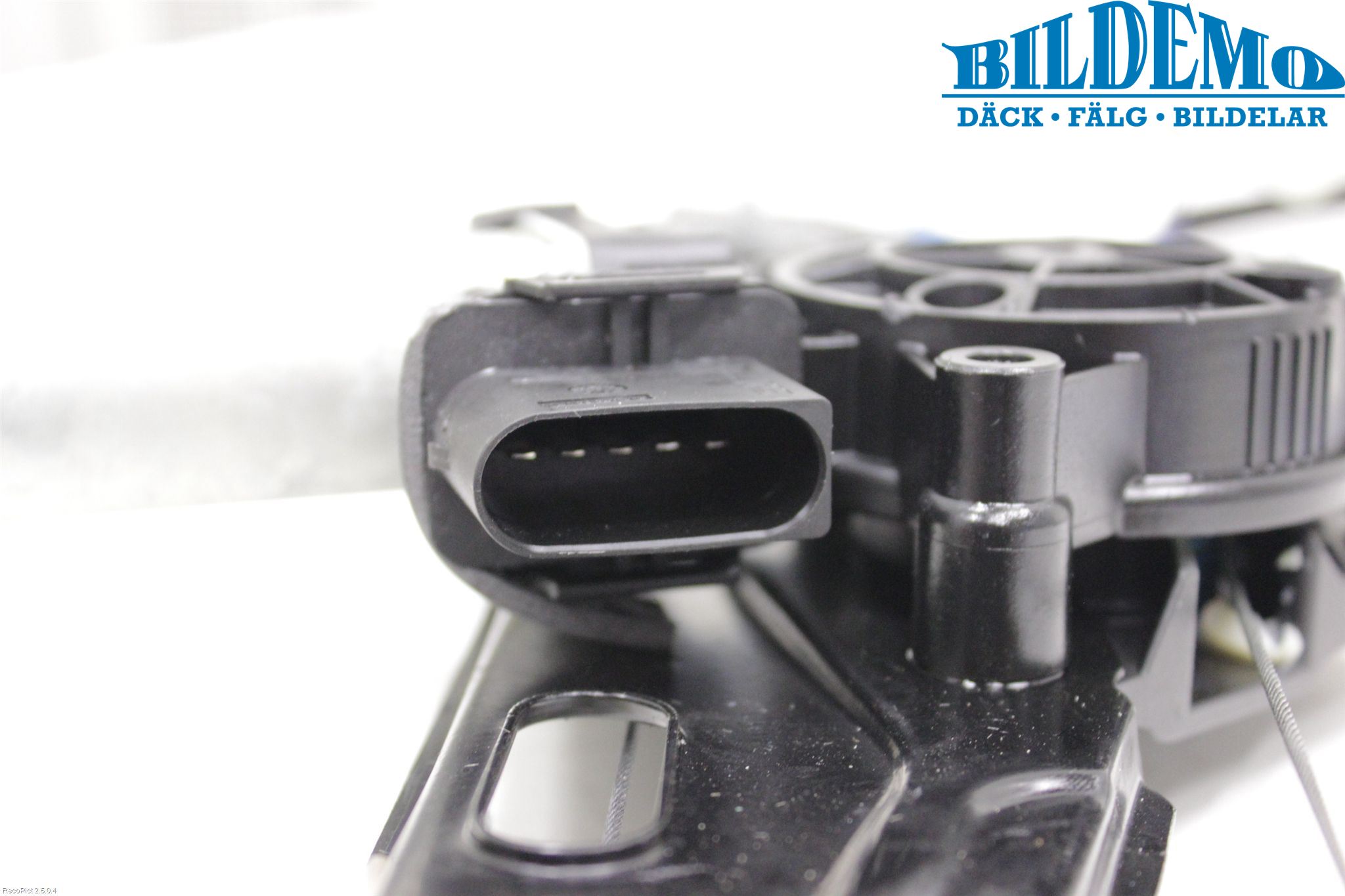 BMW 3 F30/F31/F80 12-19 Vindusheis El Komp