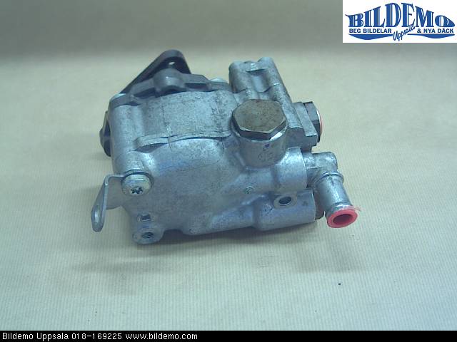 BMW 5 E60/61 Sed/Tou 02-10 Servo Pumpe