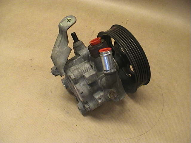 Toyota AVENSIS VERSO Servo Pumpe