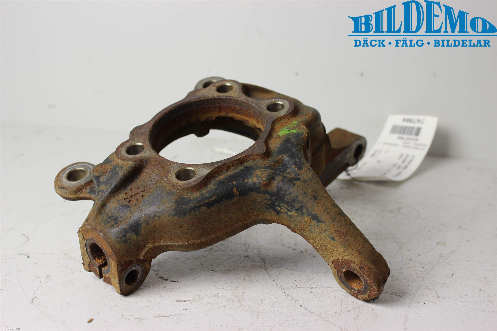 Nissan JUKE 10-14 Spindel Vf