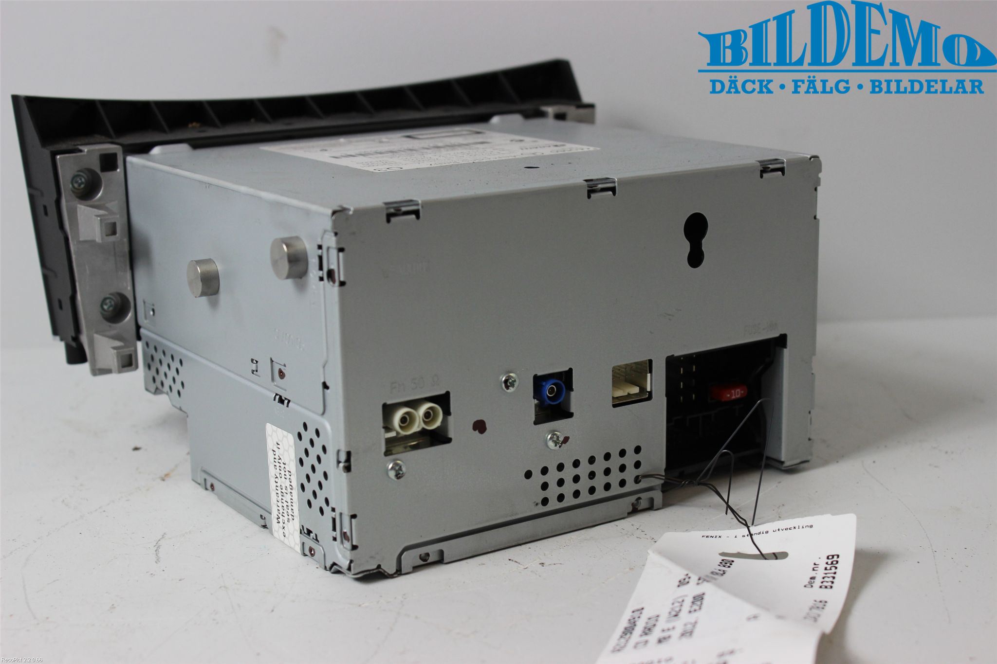 Mercedes-Benz MB E-KLASS (W212) 09-16 Stereo Radio Med Cd