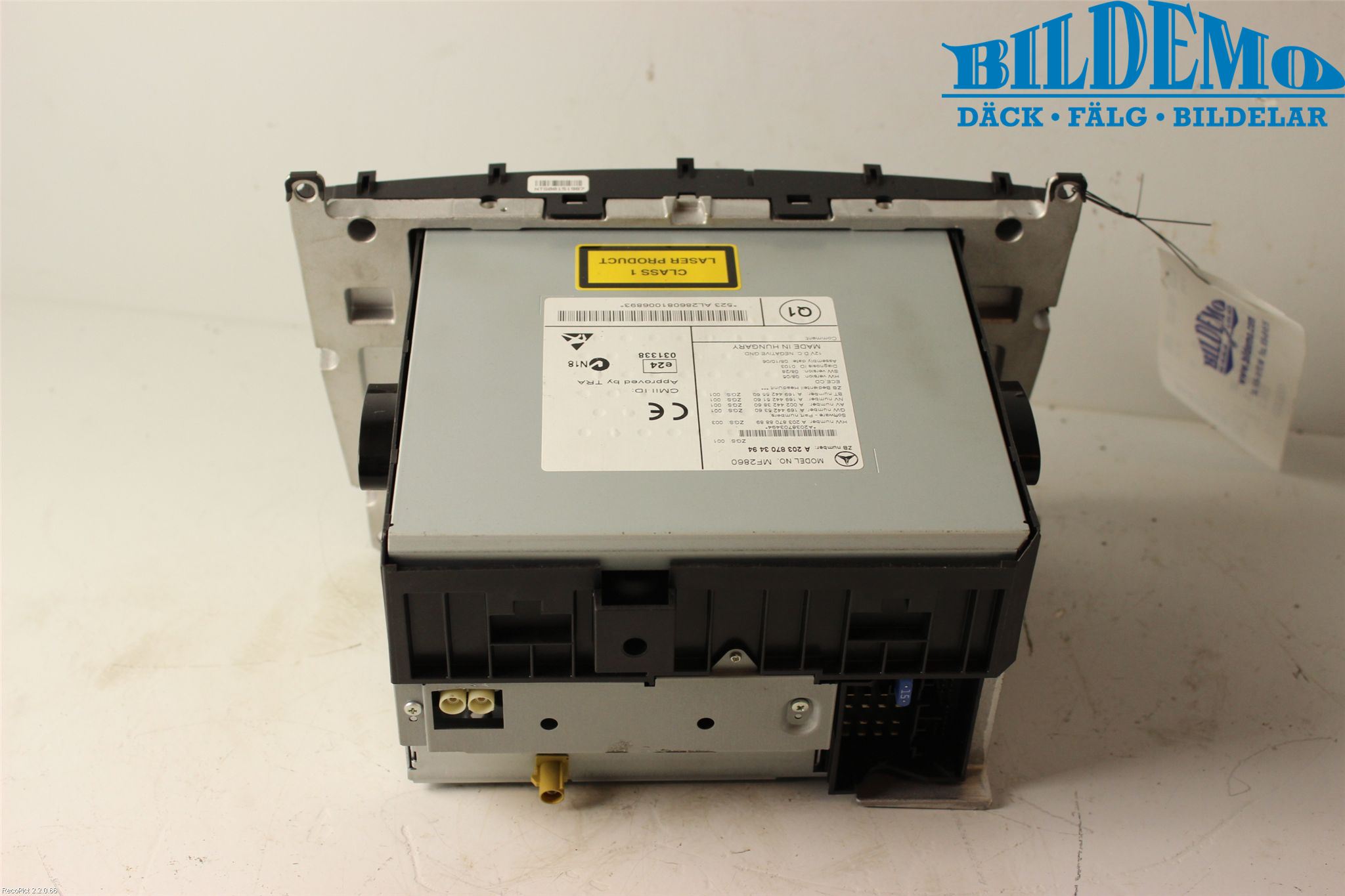 Mercedes-Benz MB C-KLASS (W204) 07-15 Stereo Radio Med Cd