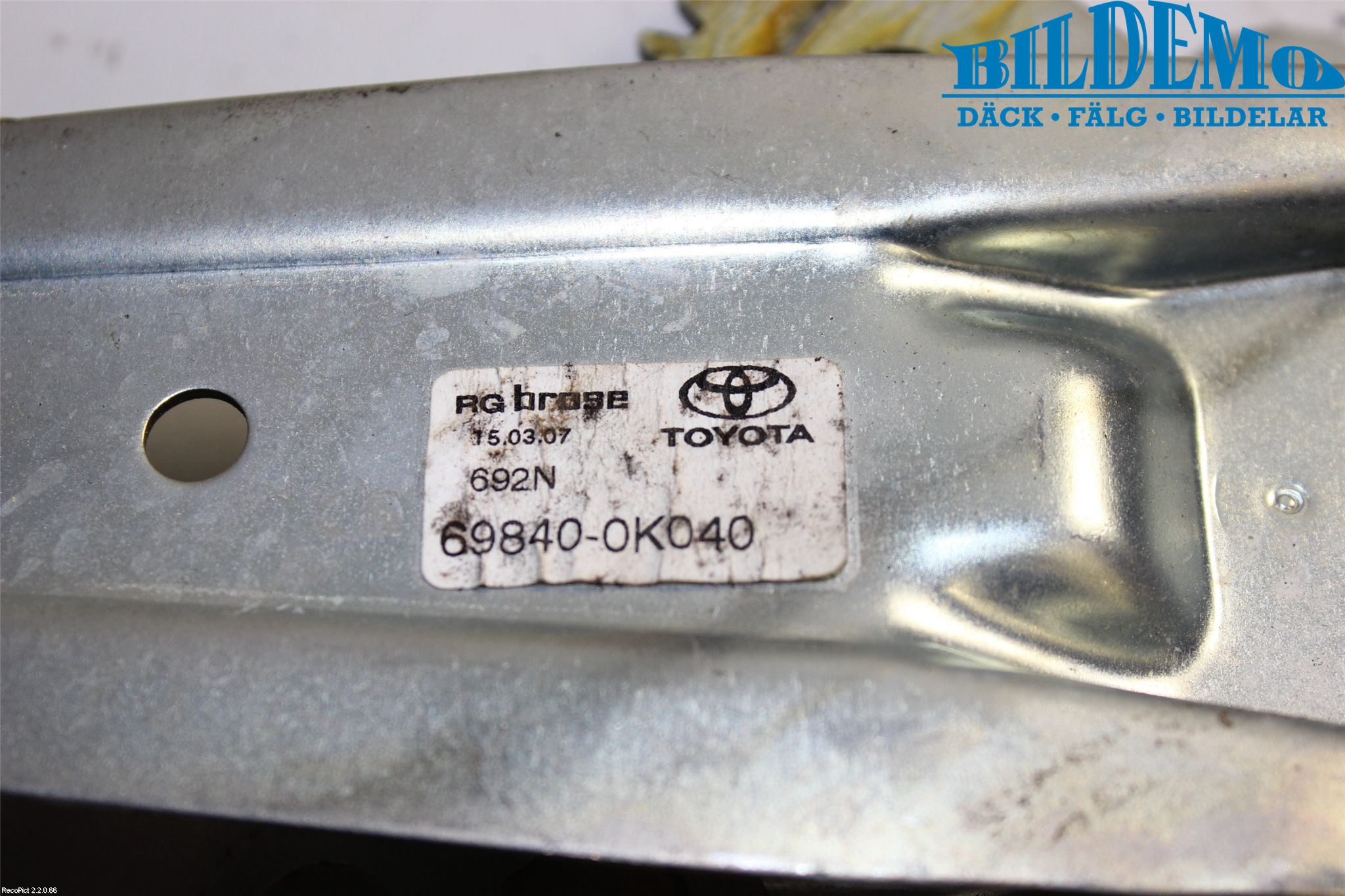 Toyota HILUX 05-16 Vindusheis El Komp