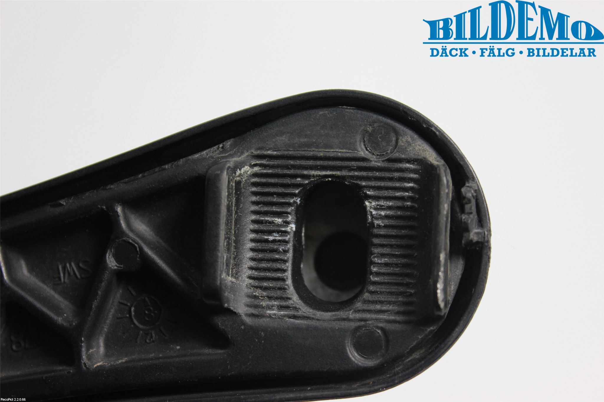 BMW 5 E60/61 Sed/Tou 02-10 Viskerarm-Armer Frontrute