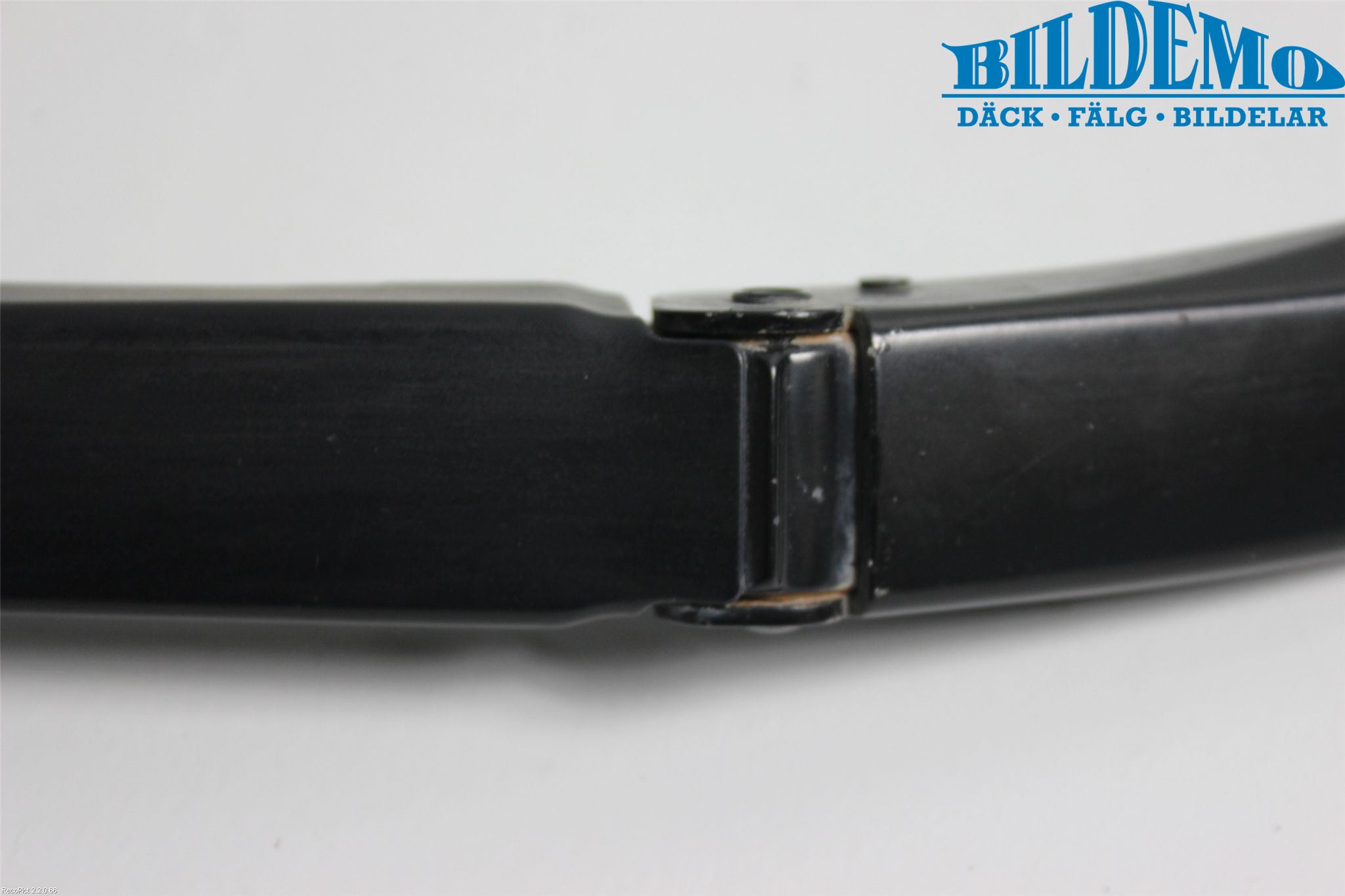 BMW 5 E60/61 Sed/Tou 02-10 Viskerarm-Armer Frontrute