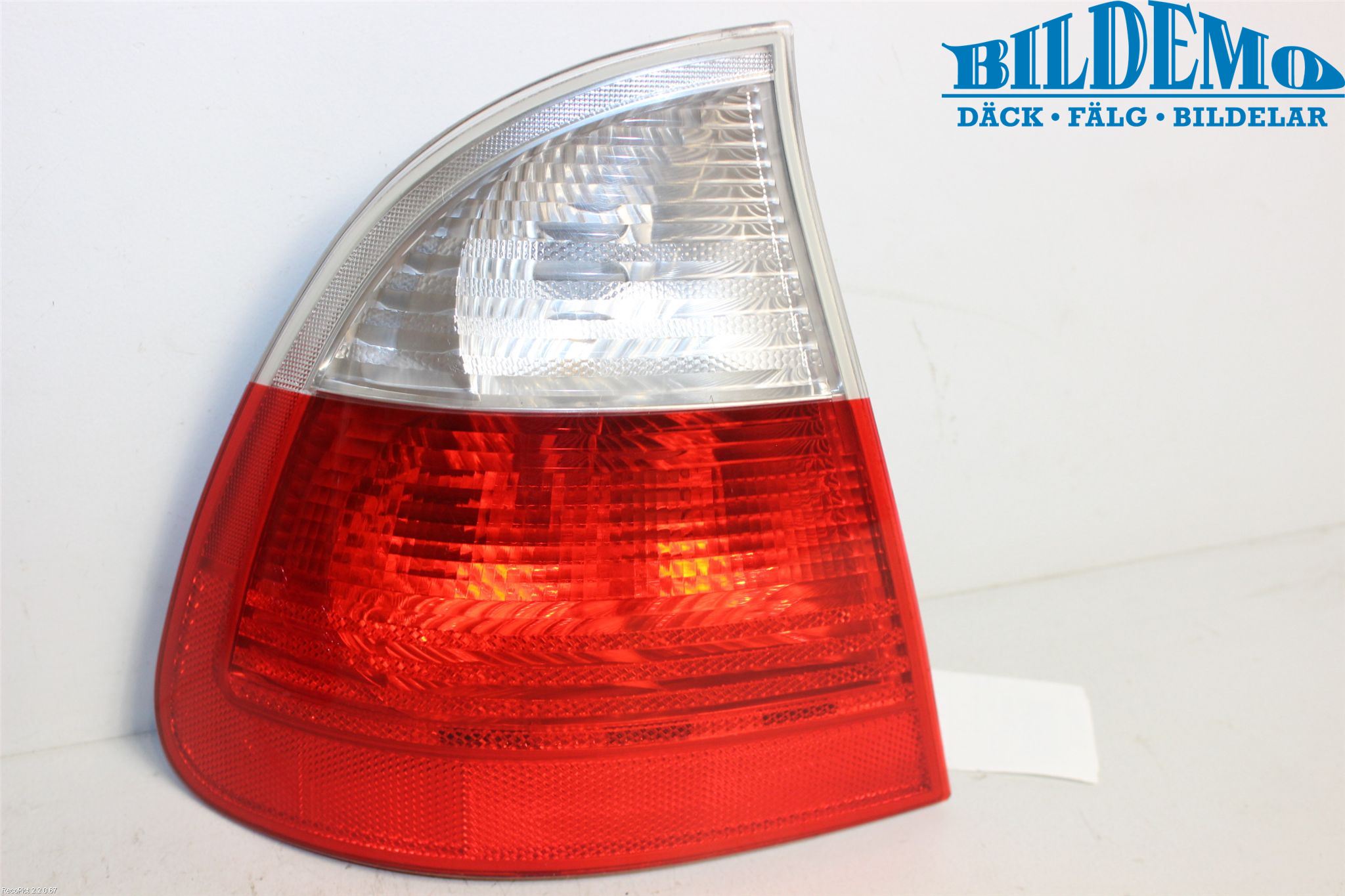 BMW 3 E46      98-05 Baklykt Venstre