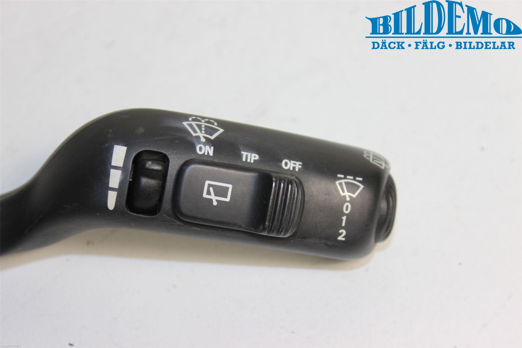 Saab 9-5     06-10 Bryter Ratt Visker - Spyler