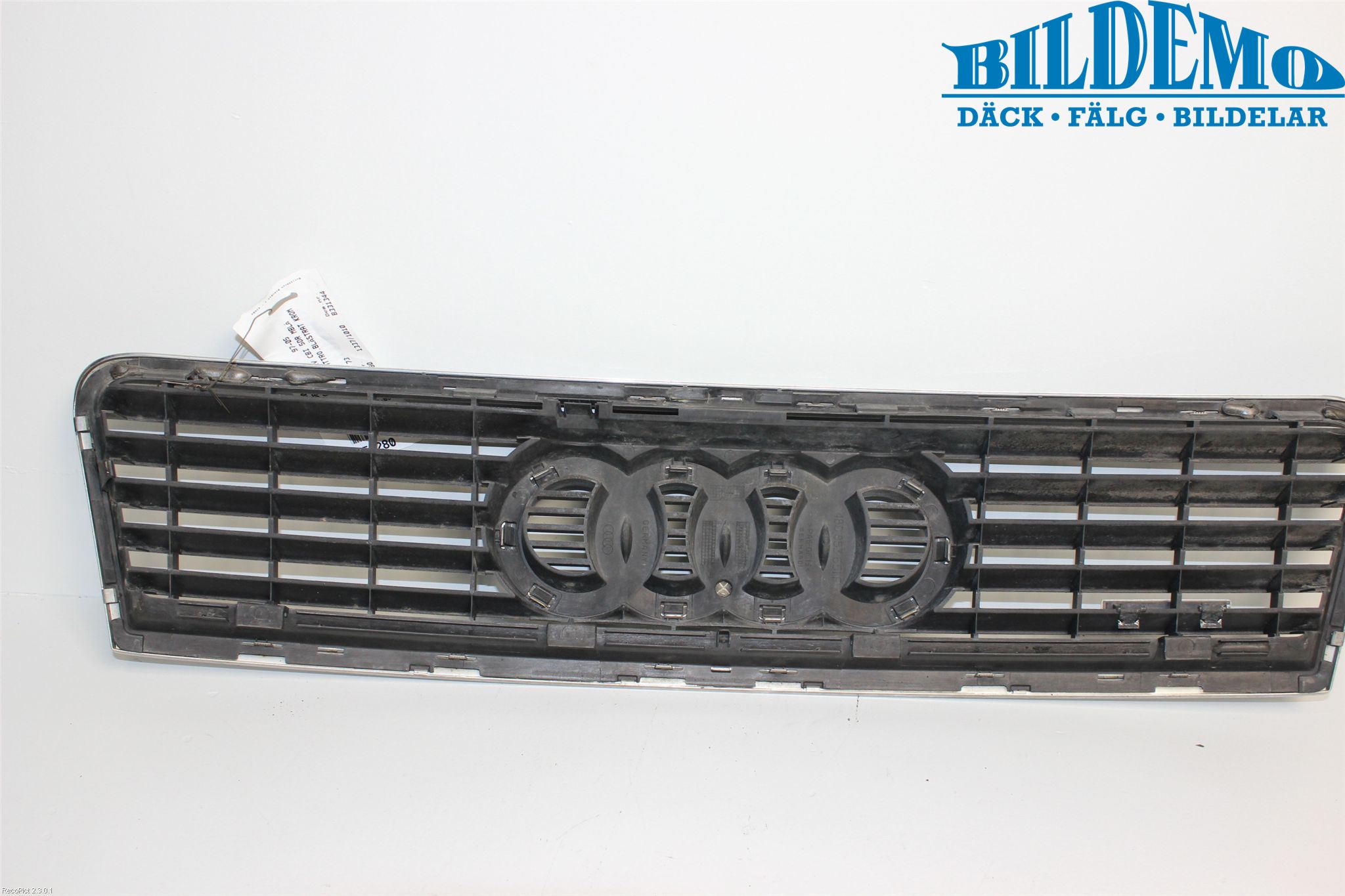 Audi A6/S6     97-05 Grill-Gitter