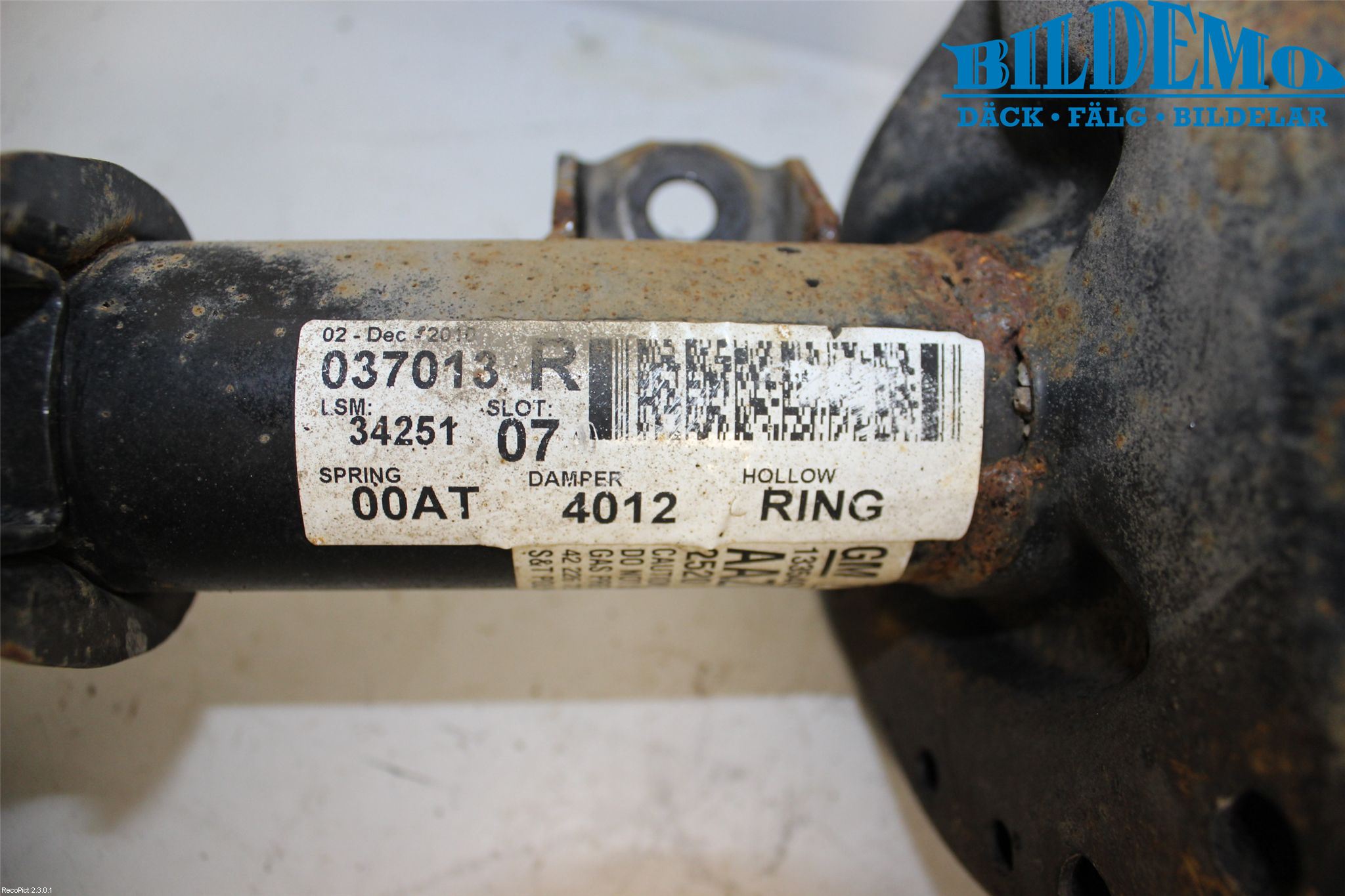 Opel ASTRA J 10-15 Fjærbein Foran Høyre