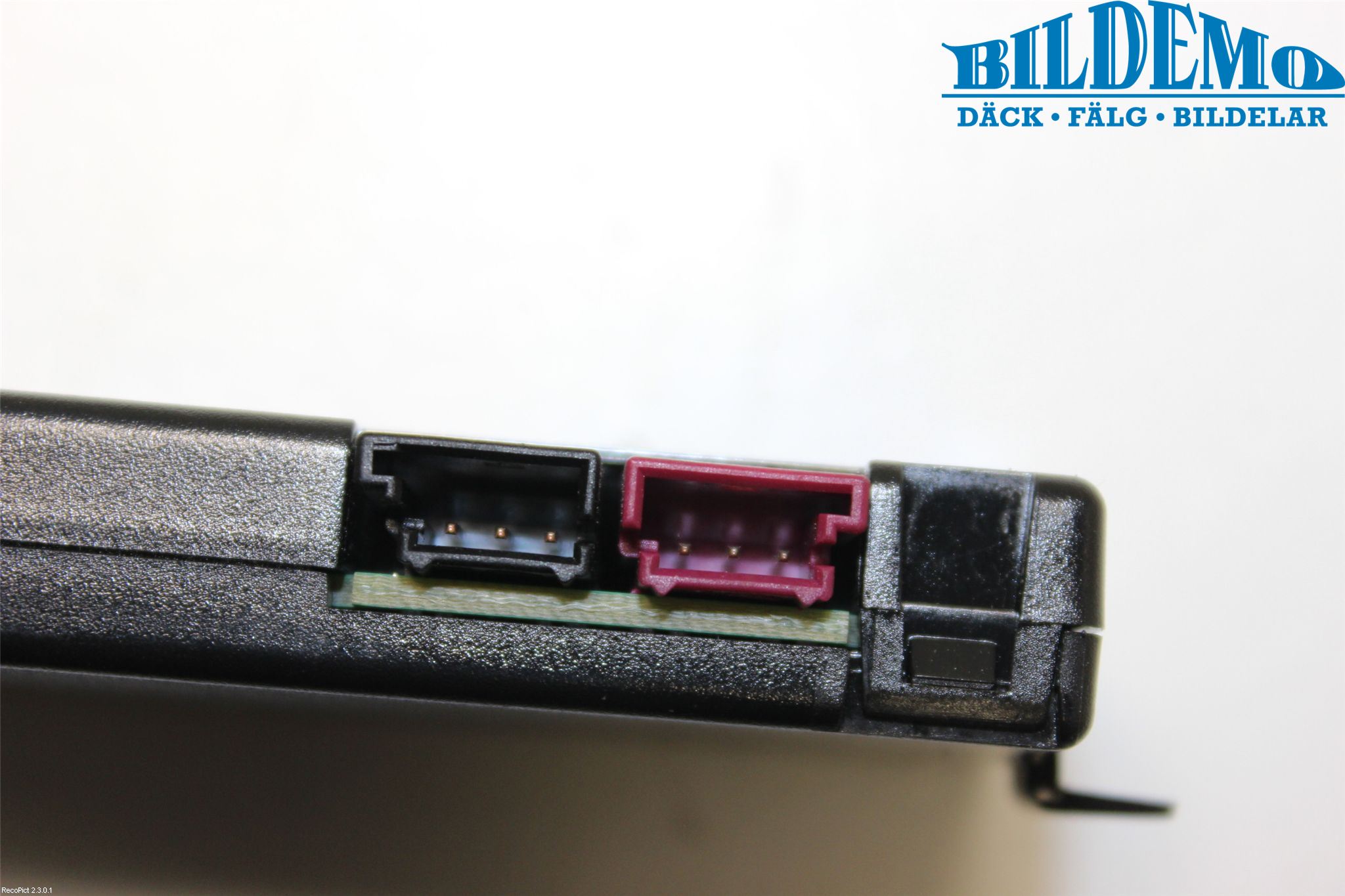 BMW 3 F30/F31/F80 12-19 Stereo Antenneforsterker
