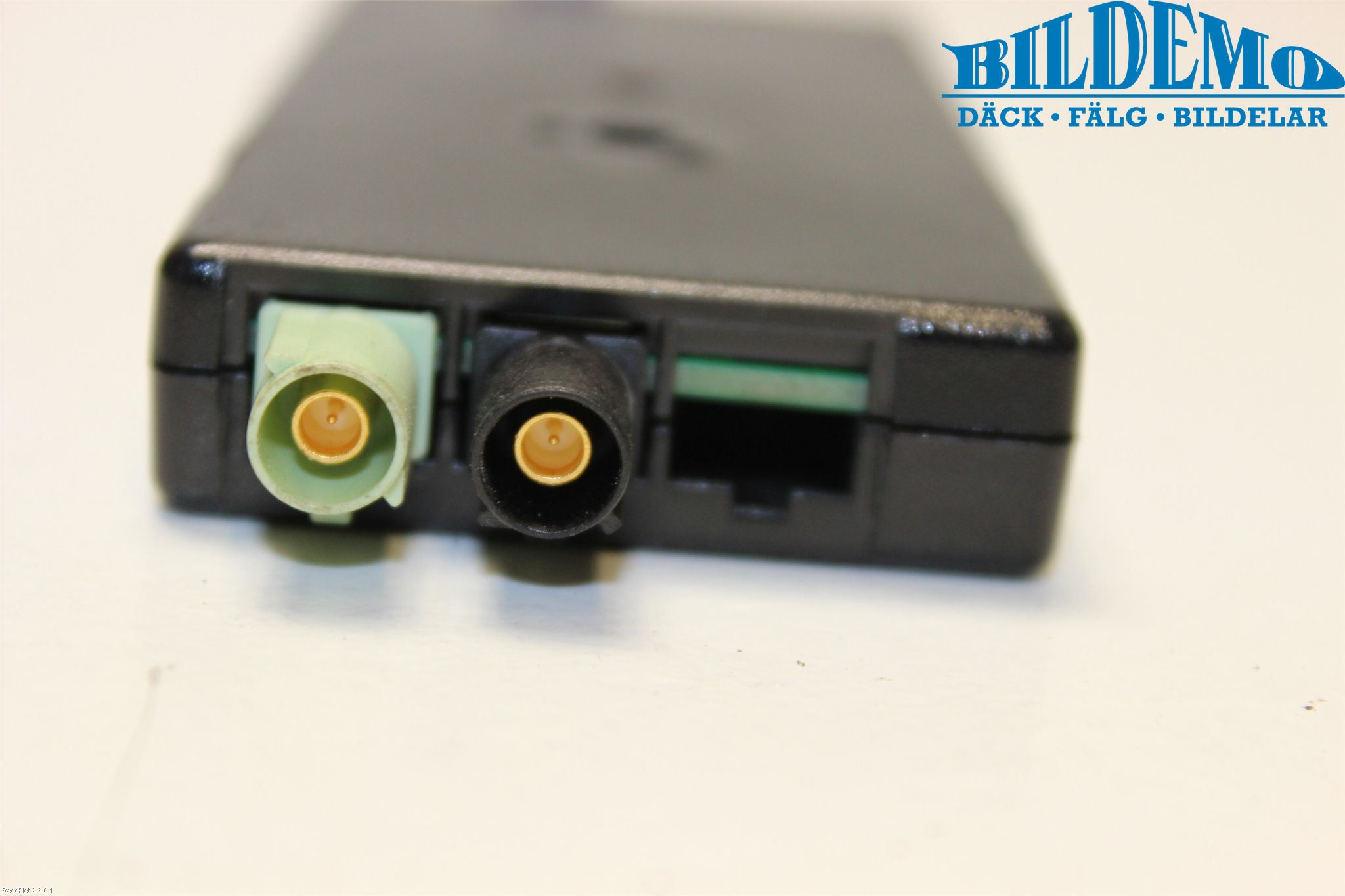 BMW 3 F30/F31/F80 12-19 Stereo Antenneforsterker