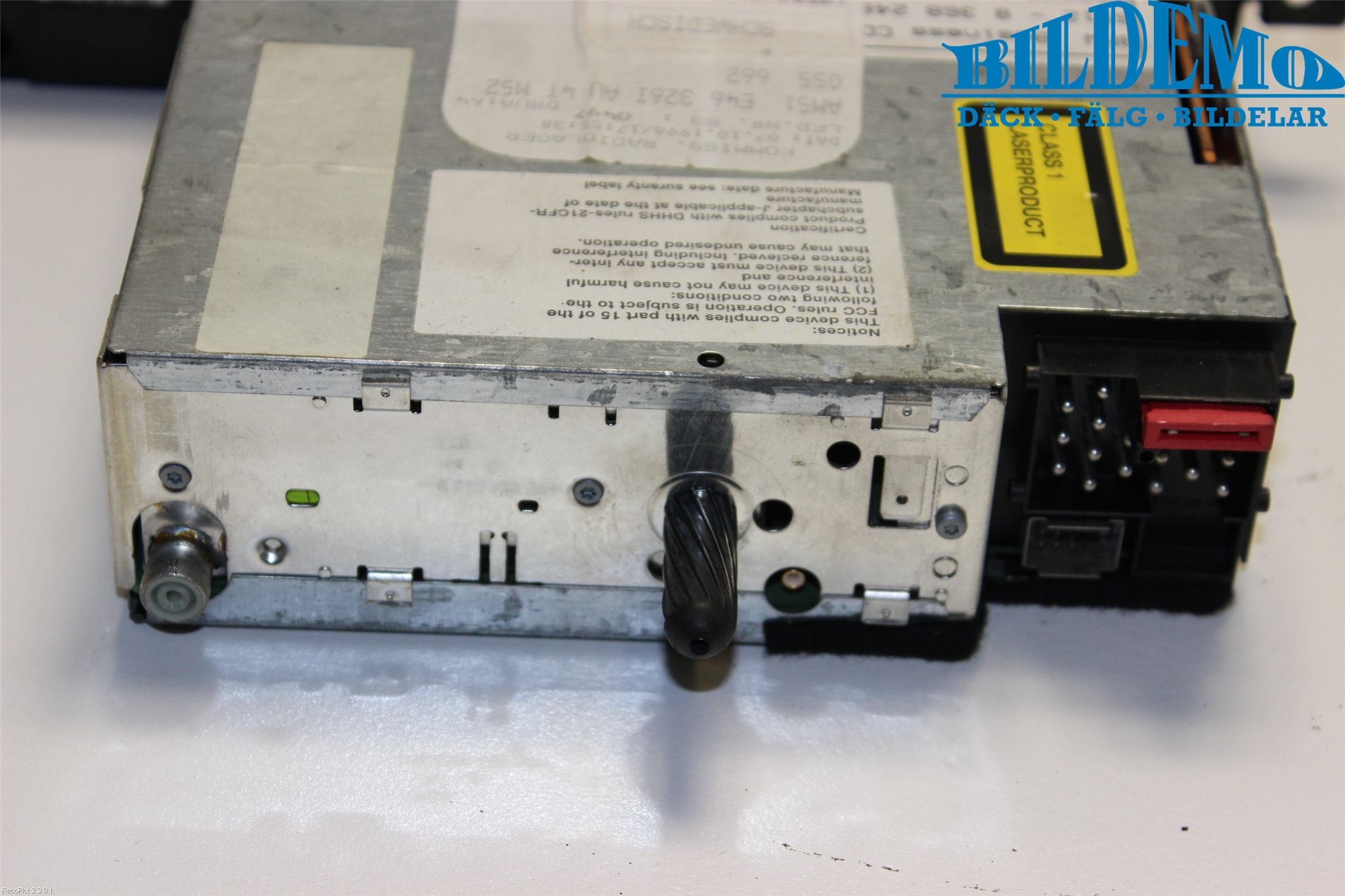 BMW 3 E46      98-05 Stereo Radio Med Cd