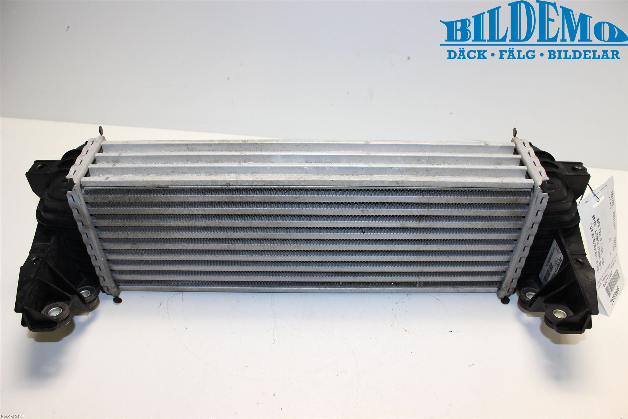 Ford TRANSIT CONNECT 03-08 Intercooler Radiator