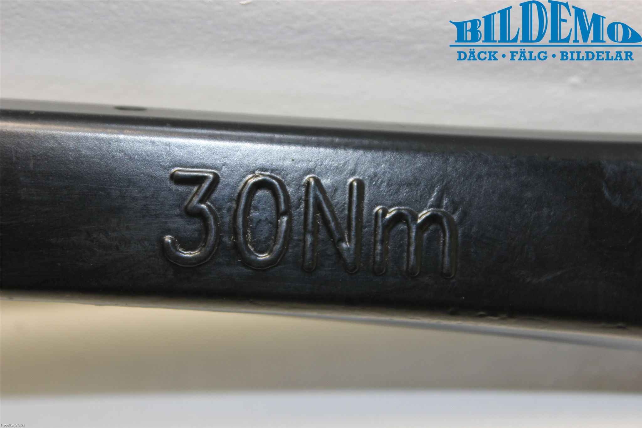 BMW 6 E63/64    02-10 Viskerarm-Armer Frontrute