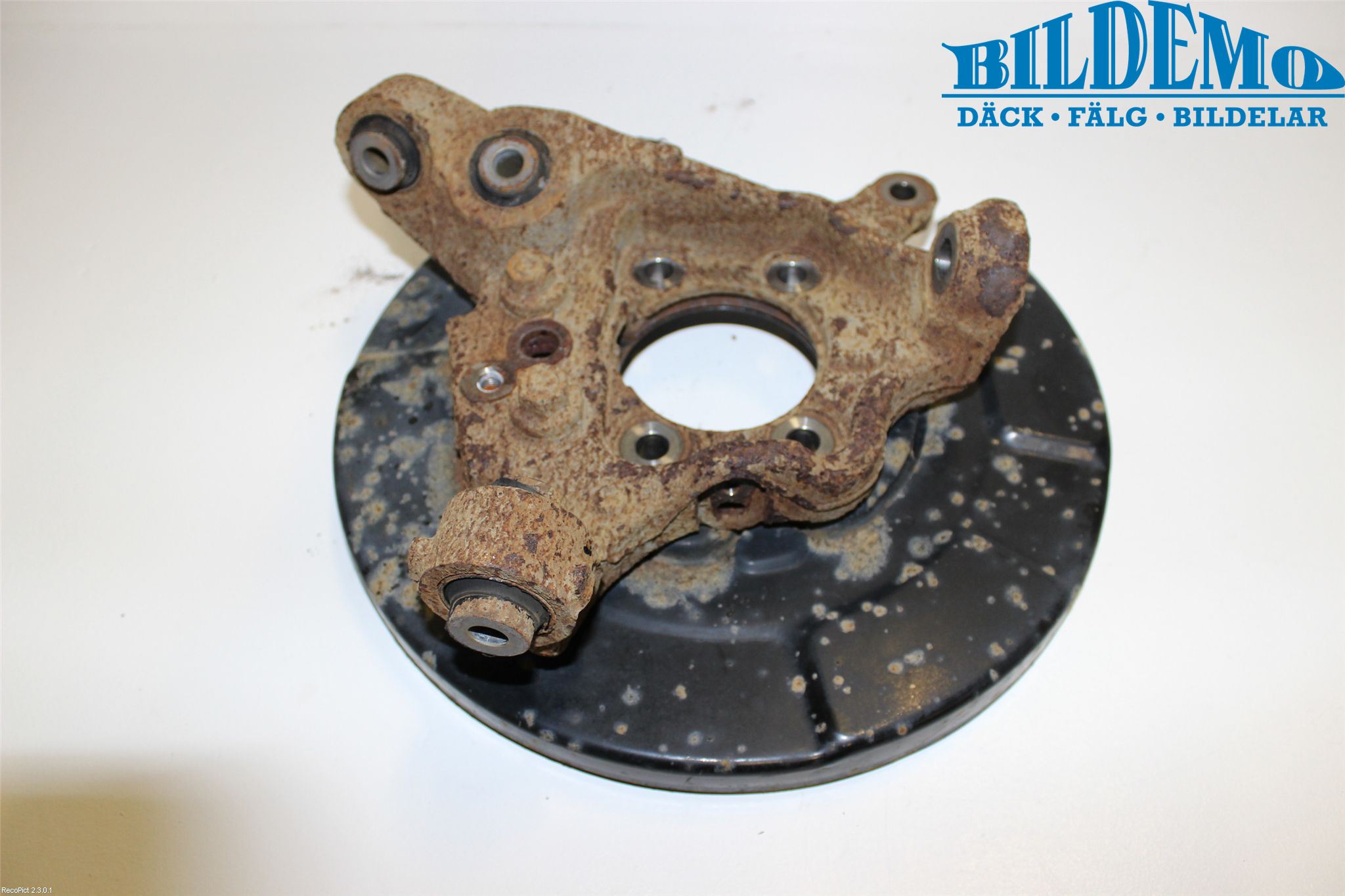 Nissan MURANO    02-08 Spindel Hb