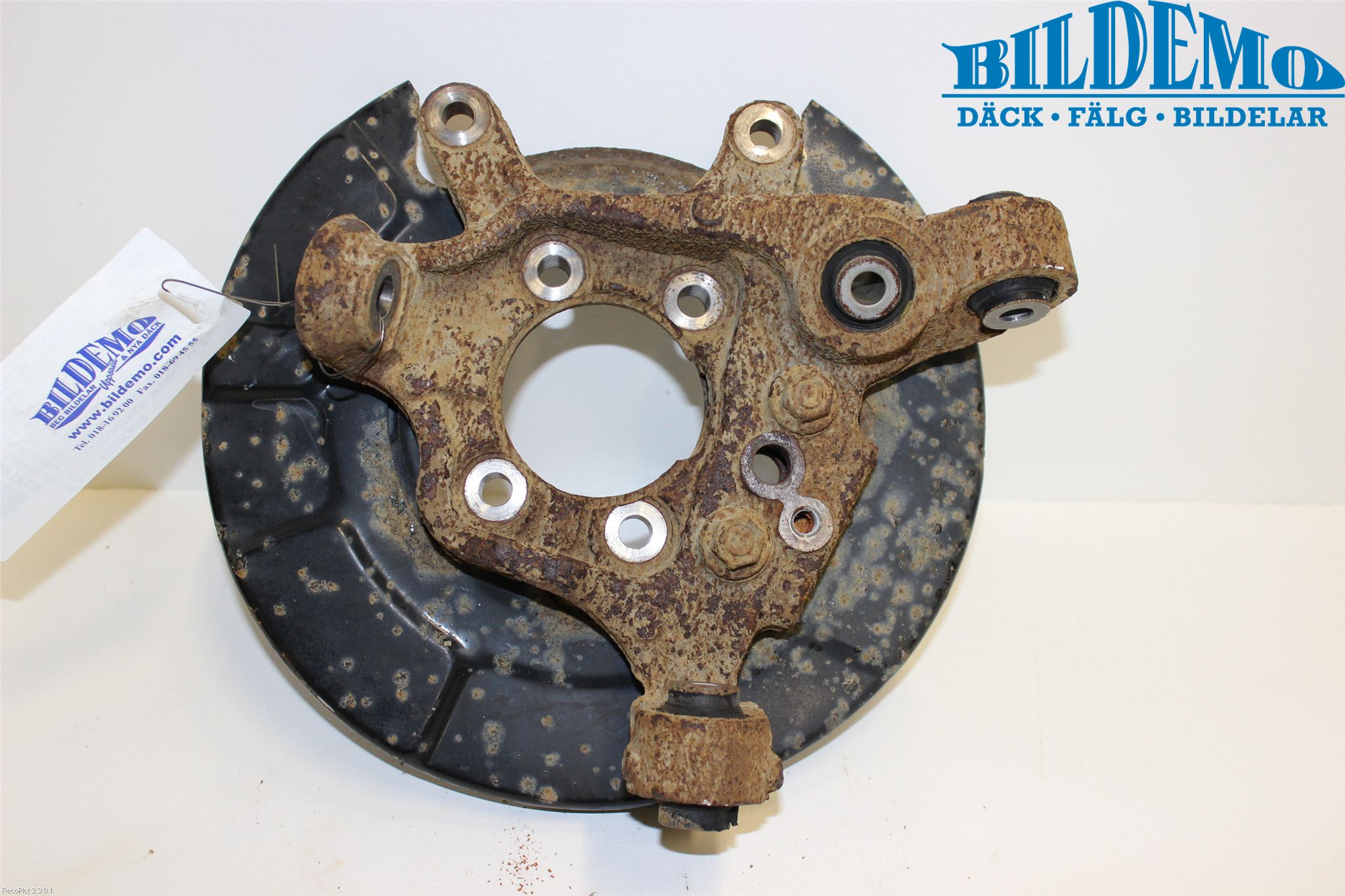 Nissan MURANO    02-08 Spindel Vb