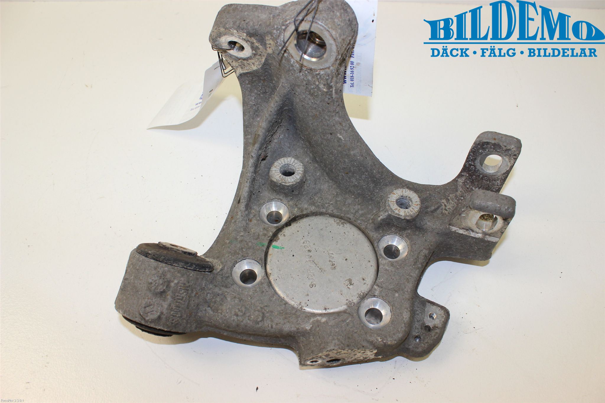 Audi A6/S6     05-11 Spindel Vb