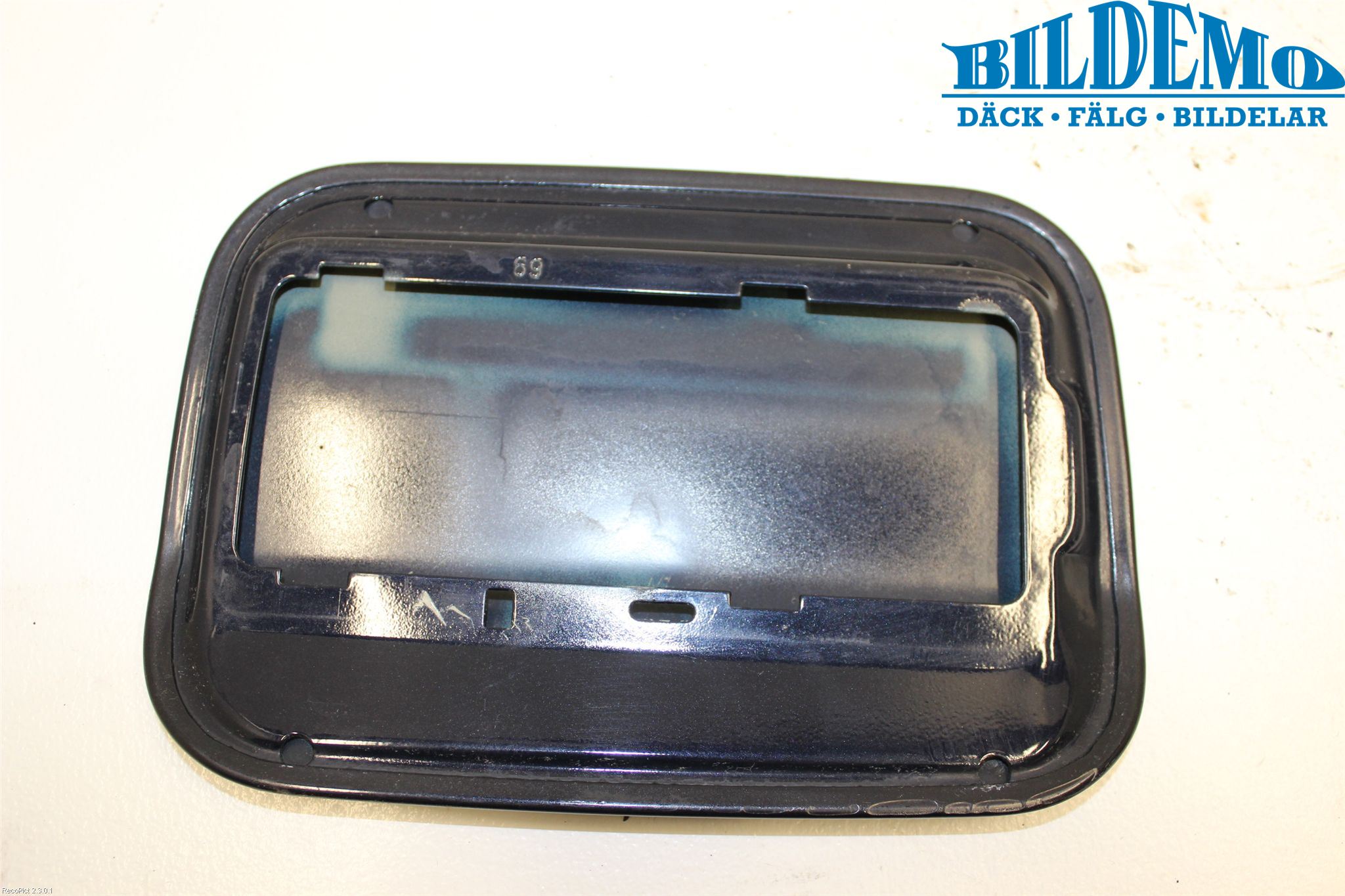 BMW 5 E60/61 Sed/Tou 02-10 Drivstoff Tankluke