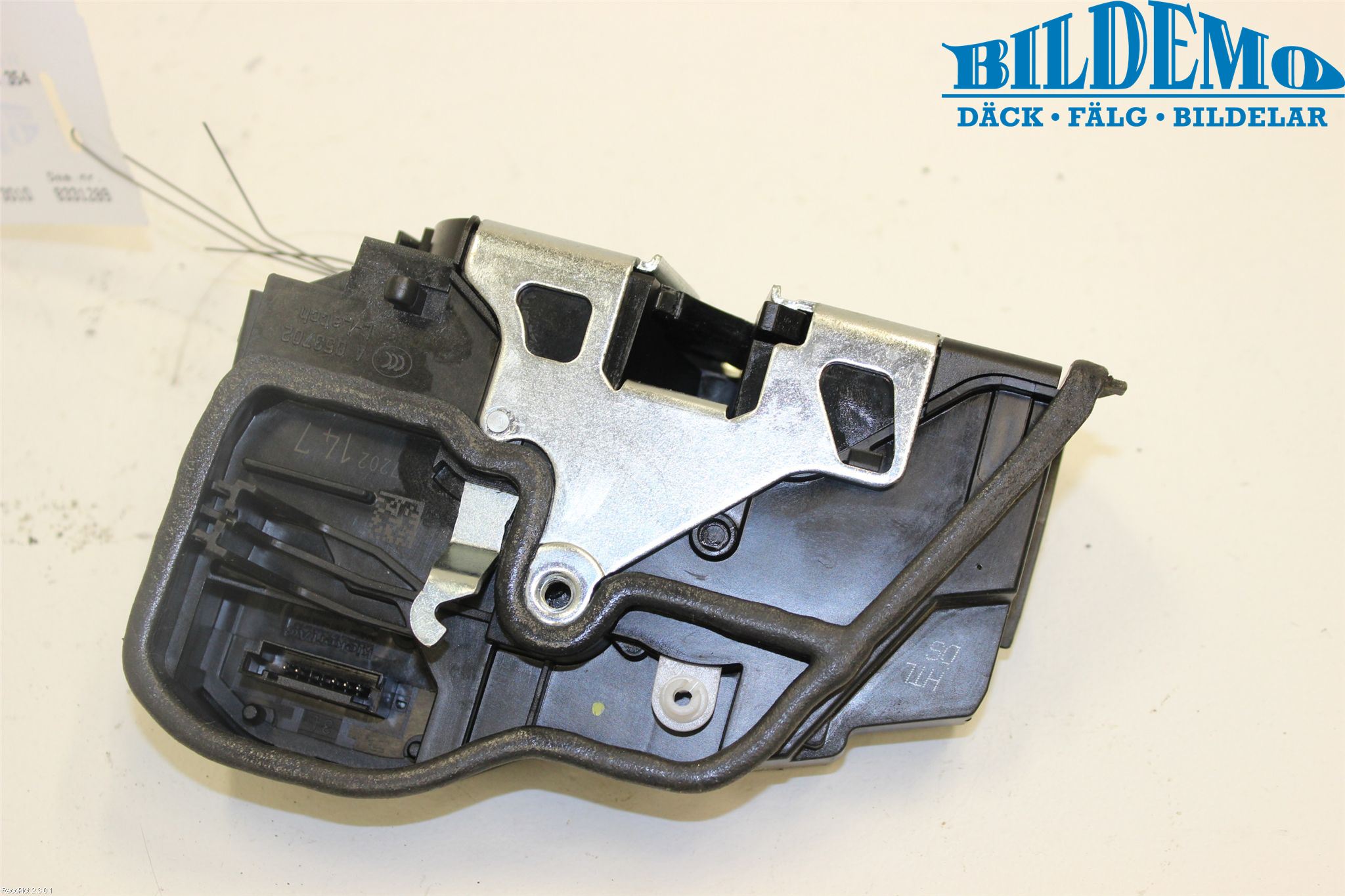 BMW 5 F10/F11/F18 09-17 Dørlås - Låsekasse