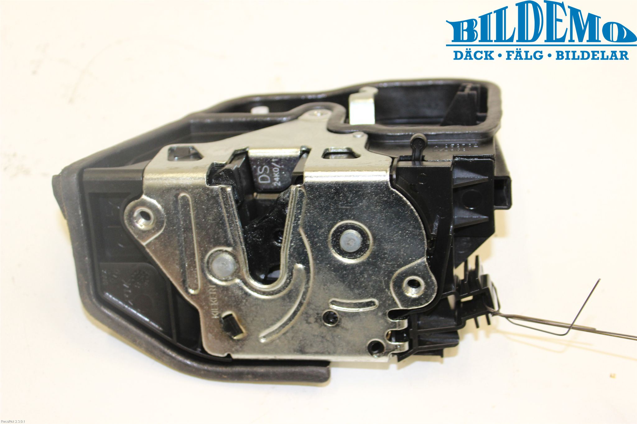 BMW 5 F10/F11/F18 09-17 Dørlås - Låsekasse
