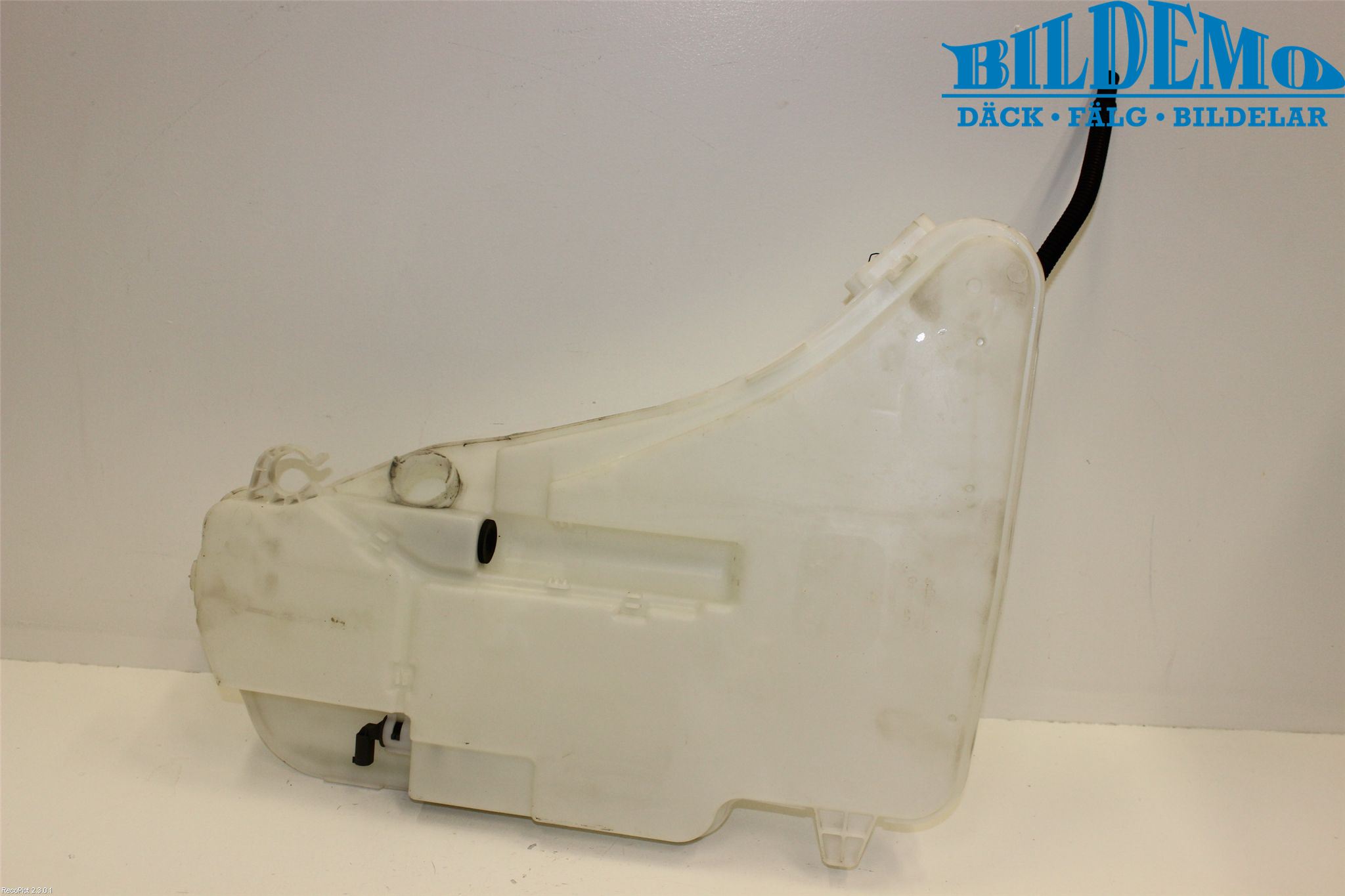 BMW 5 F10/F11/F18 09-17 Spylerbeholder Frontrute-Lykte
