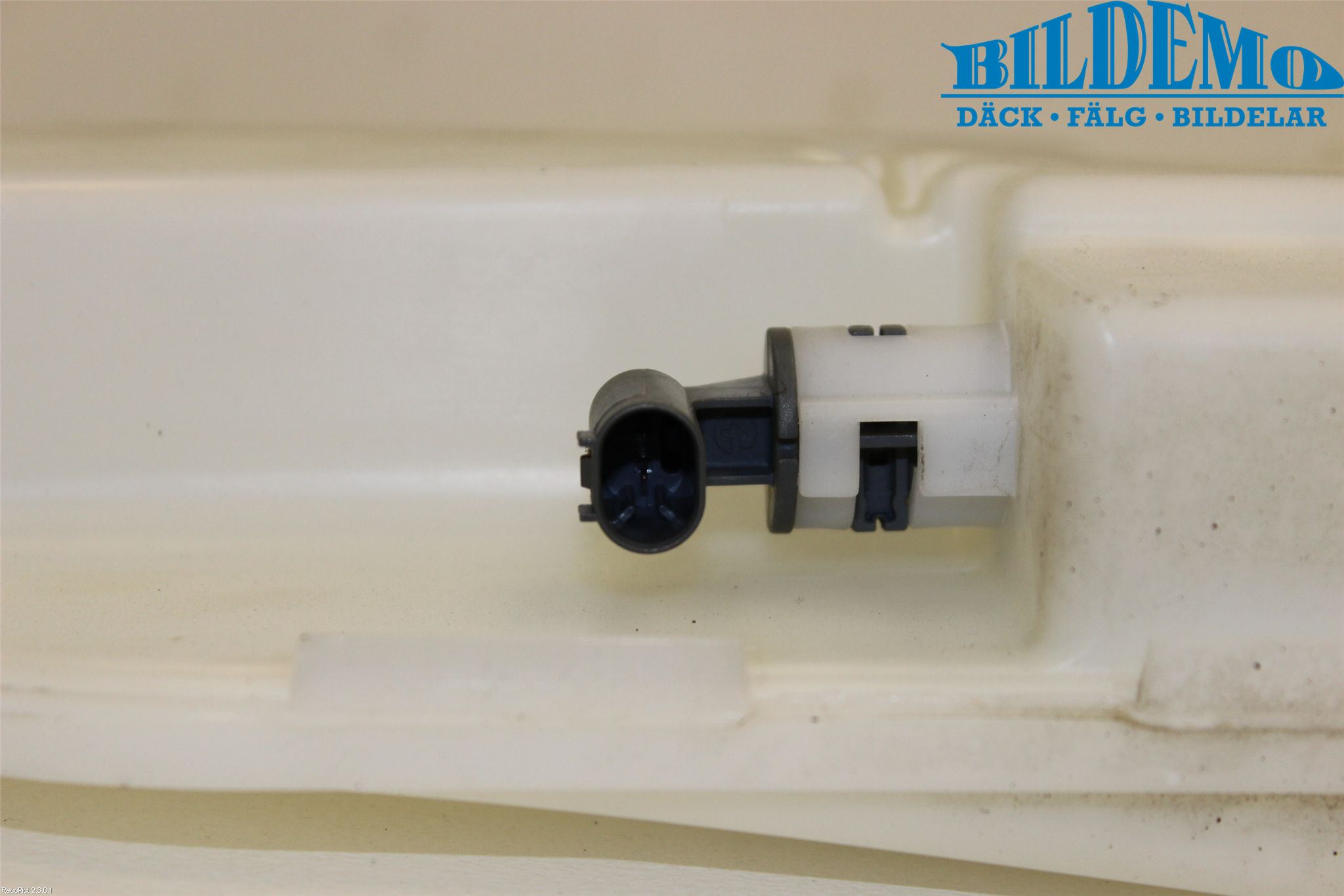 BMW 5 F10/F11/F18 09-17 Spylerbeholder Frontrute-Lykte