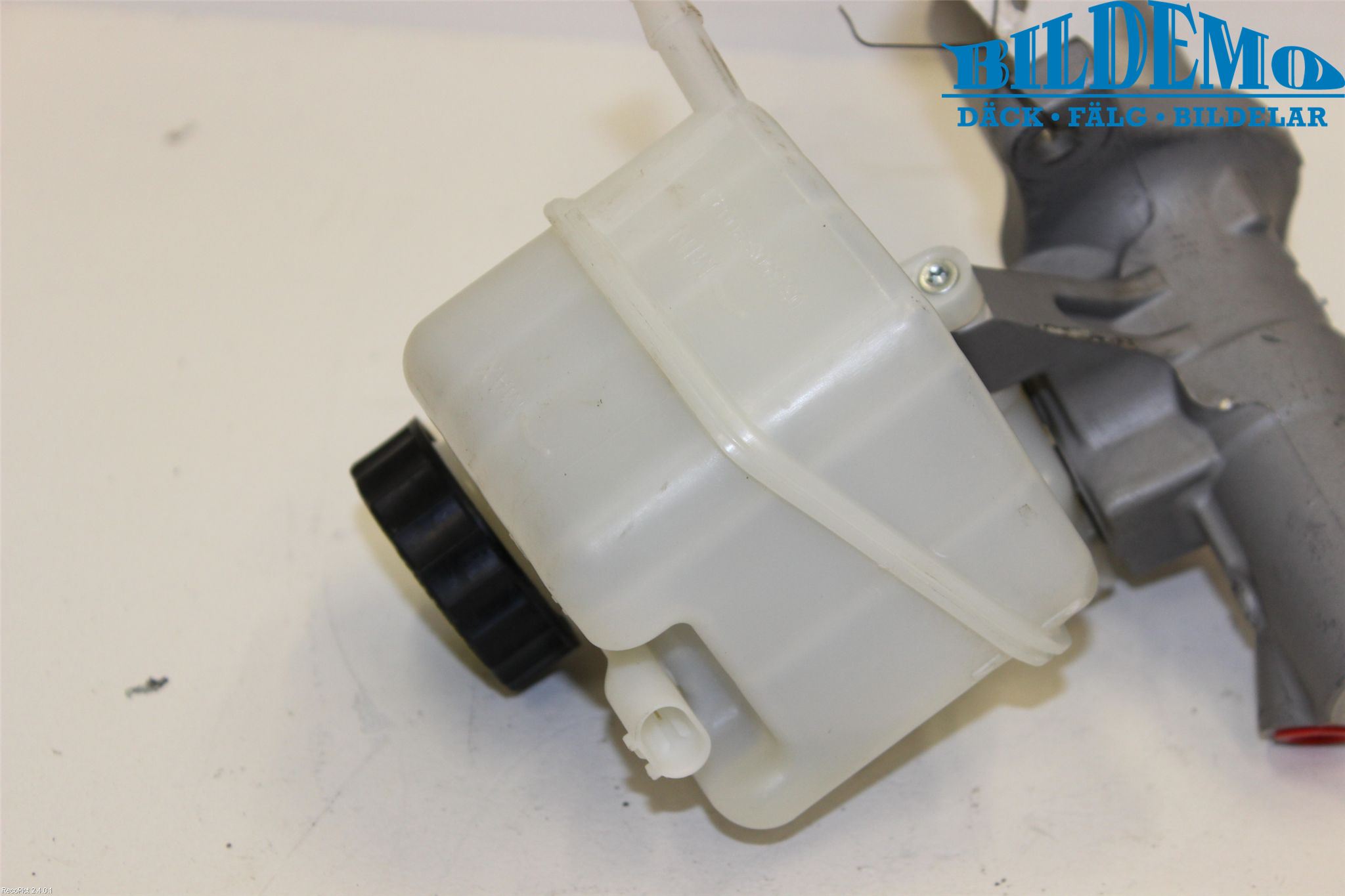 Mercedes-Benz MB E-KLASS (W212) 09-16 Brems Hovedsylinder