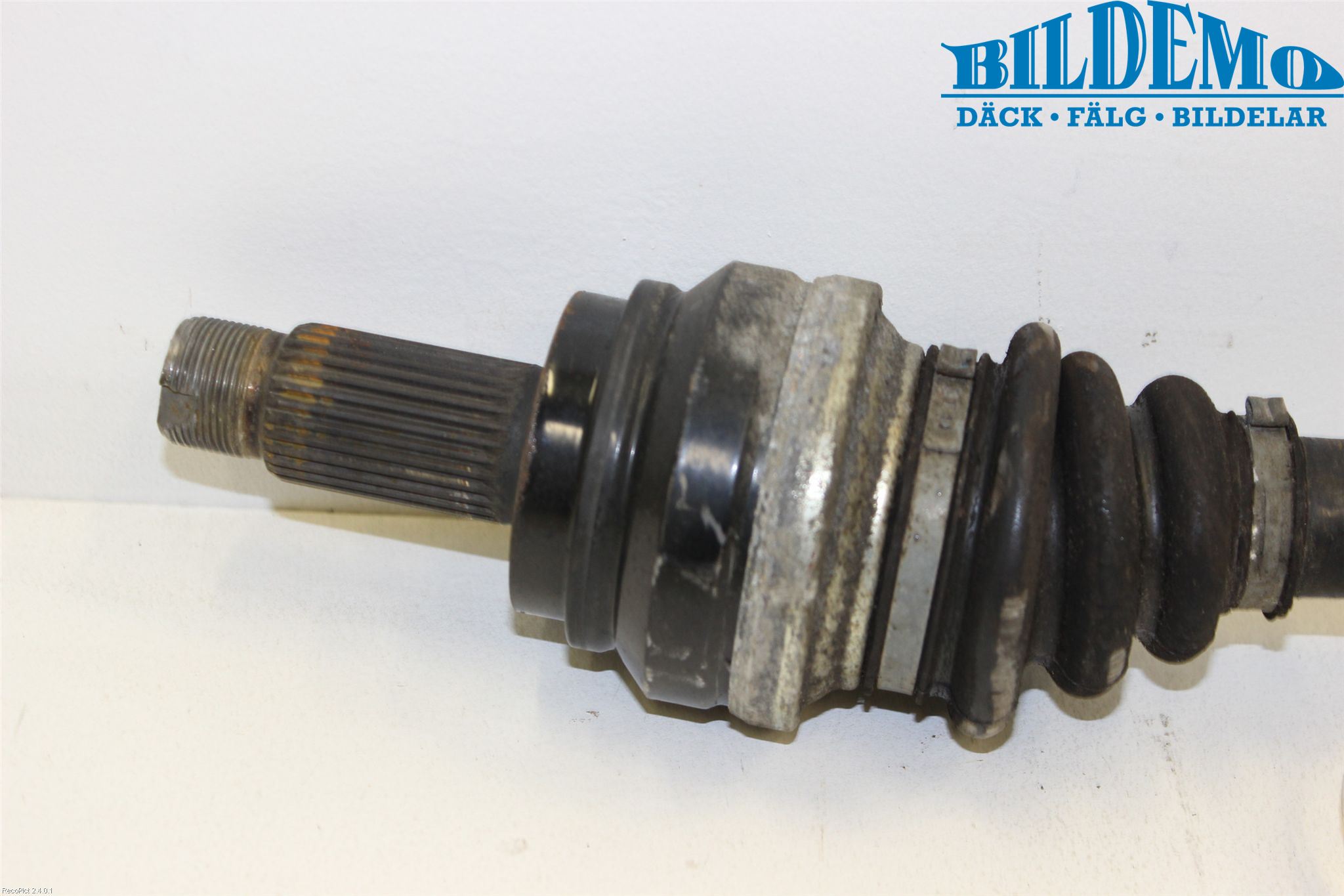 BMW 5 F10/F11/F18 09-17 Drivaksel Bak Kompl Høyre