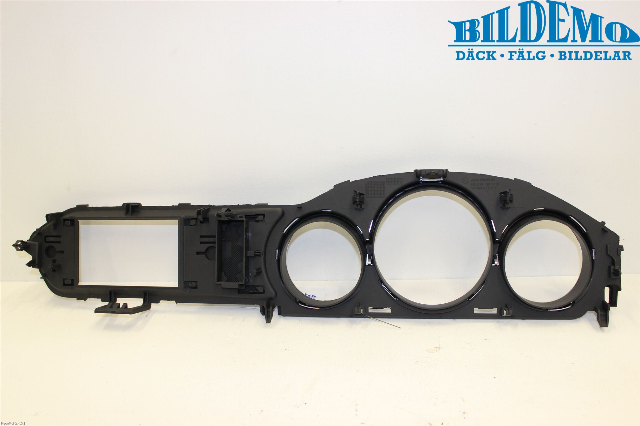 Mercedes-Benz MB C-KLASS (W204) 07-15 Instrument Ramme