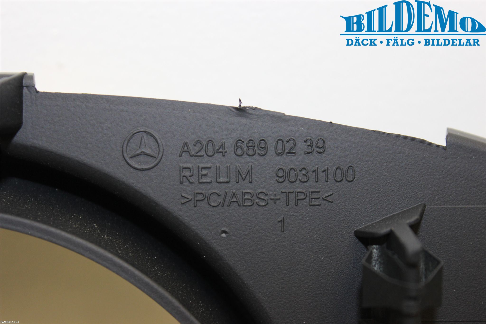 Mercedes-Benz MB C-KLASS (W204) 07-15 Instrument Ramme
