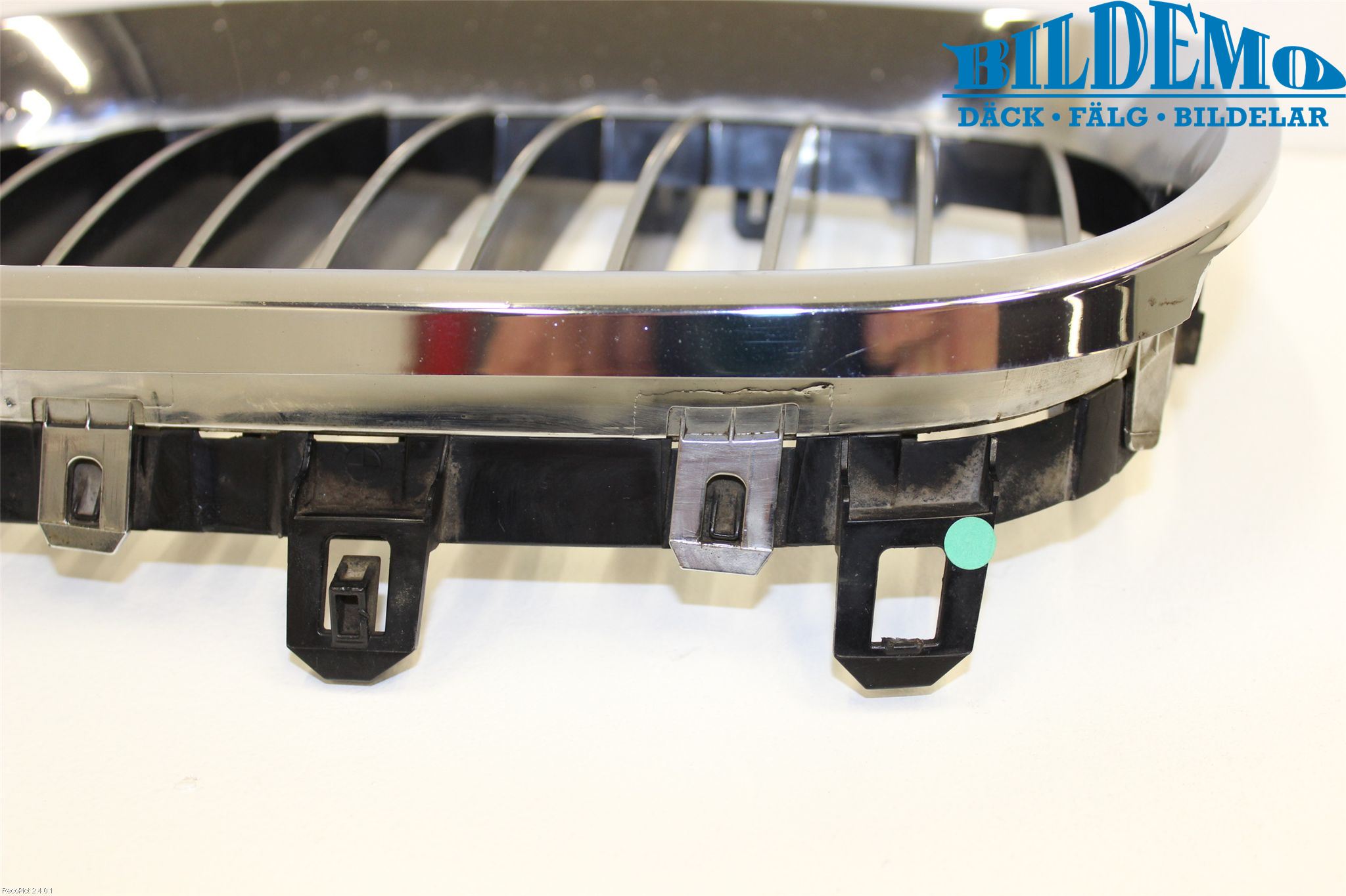 BMW 5 E60/61 Sed/Tou 02-10 Grilldel Venstre