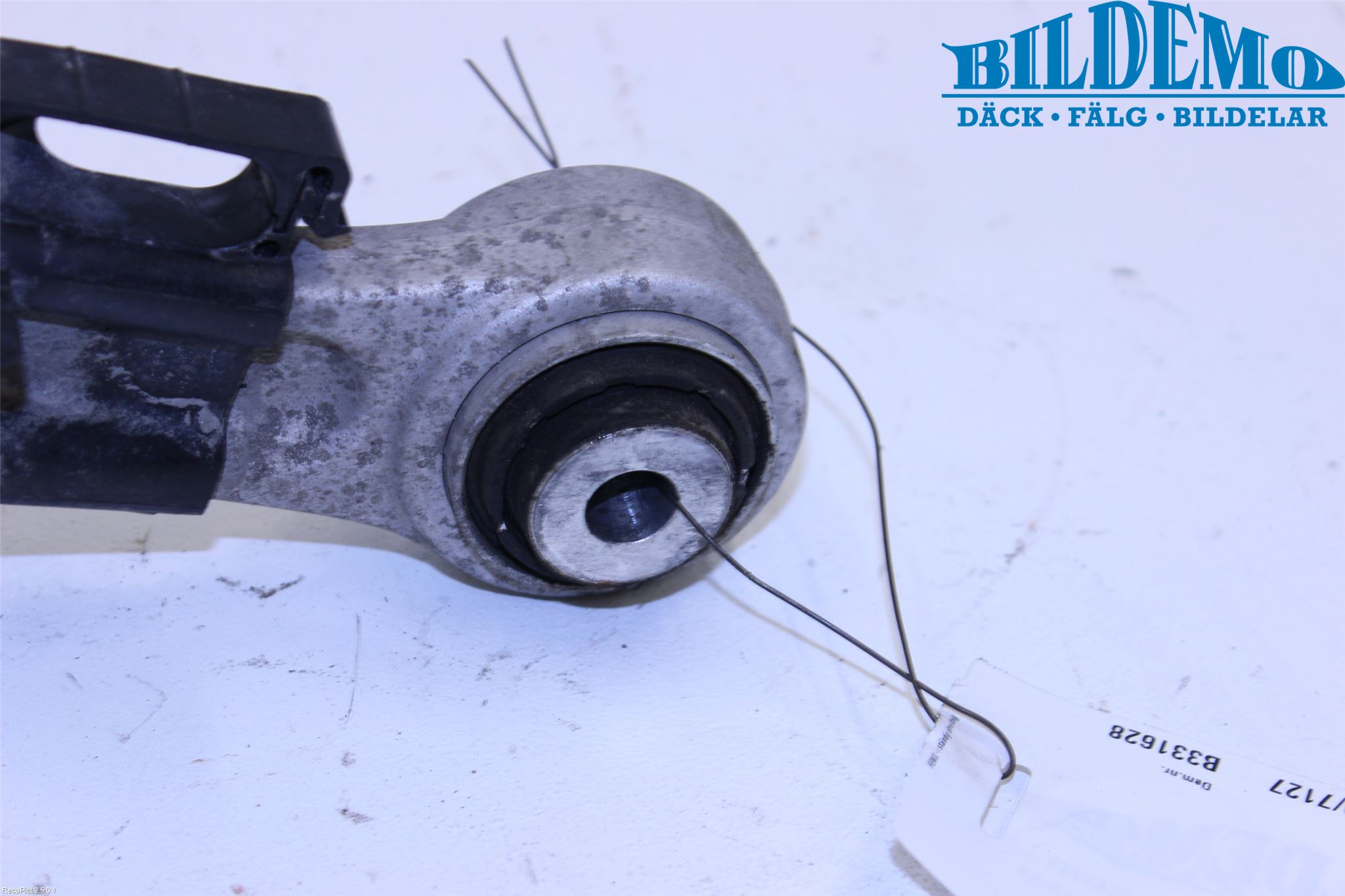 BMW 5 F10/F11/F18 09-17 Bærearm Bak Venstre Øvre