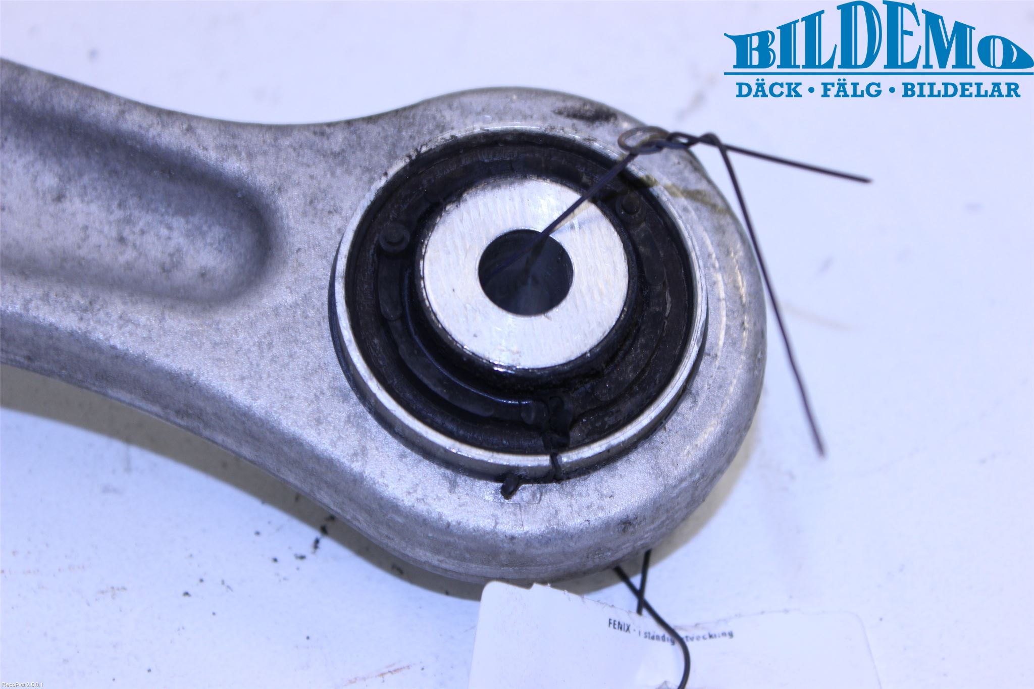 BMW 5 F10/F11/F18 09-17 Bærearm Bak Venstre