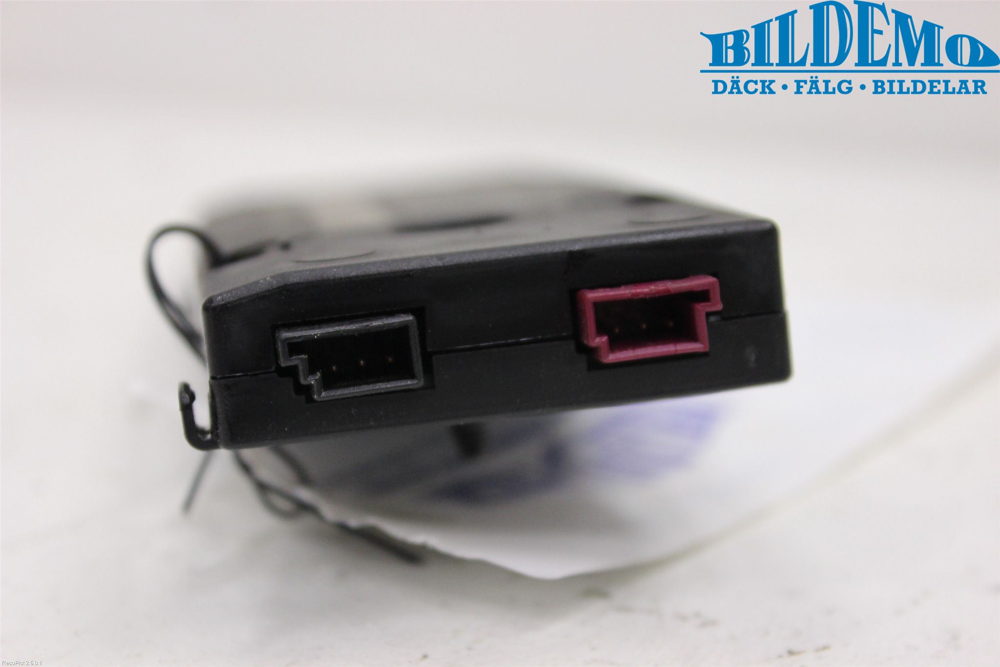 BMW 1 E87/81 5D/3D 03-11 Stereo Antenneforsterker